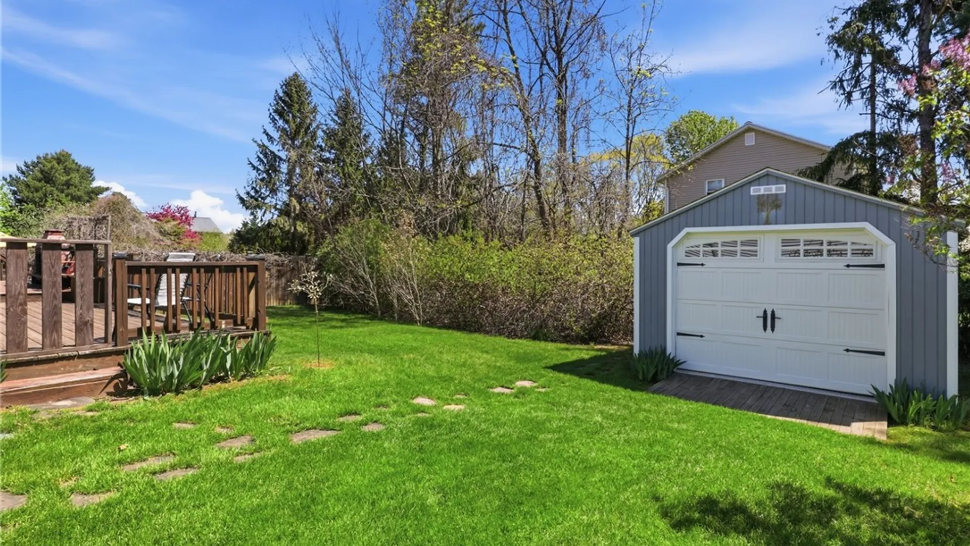 Property at 376 Hartsville Lane, Webster, NY 14580 34