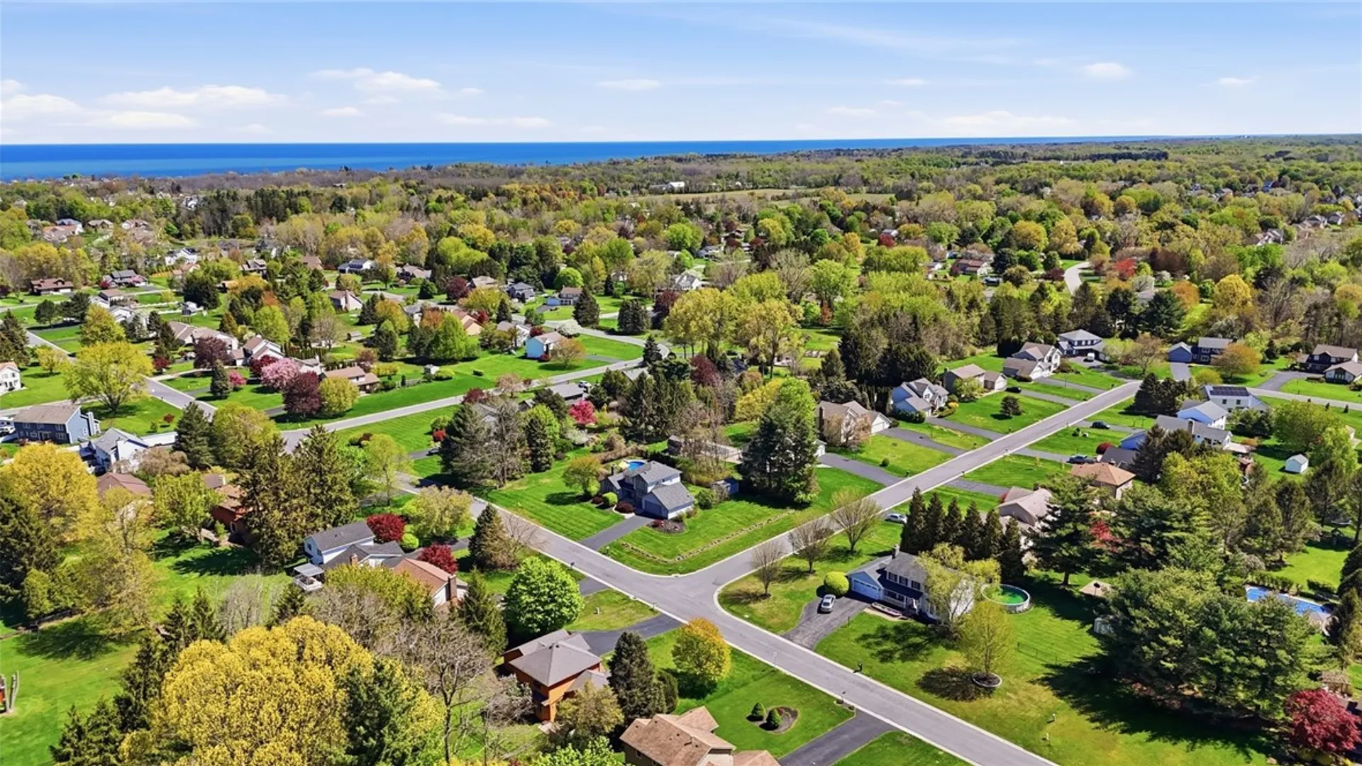 Property at 376 Hartsville Lane, Webster, NY 14580 49