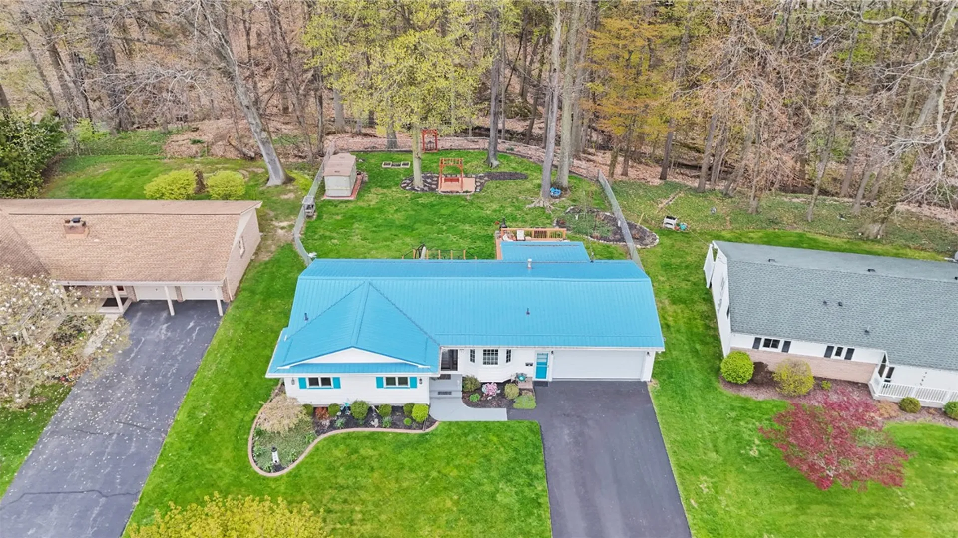 Property at 129 Alhambra Drive, Irondequoit, NY 14622 50
