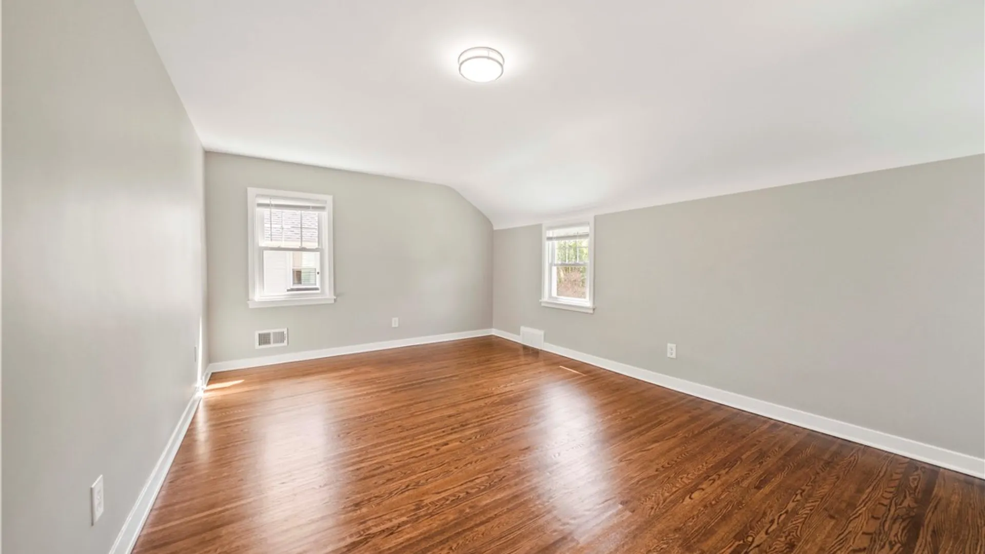 Property at 118 Queensboro Road, Irondequoit, NY 14609 21