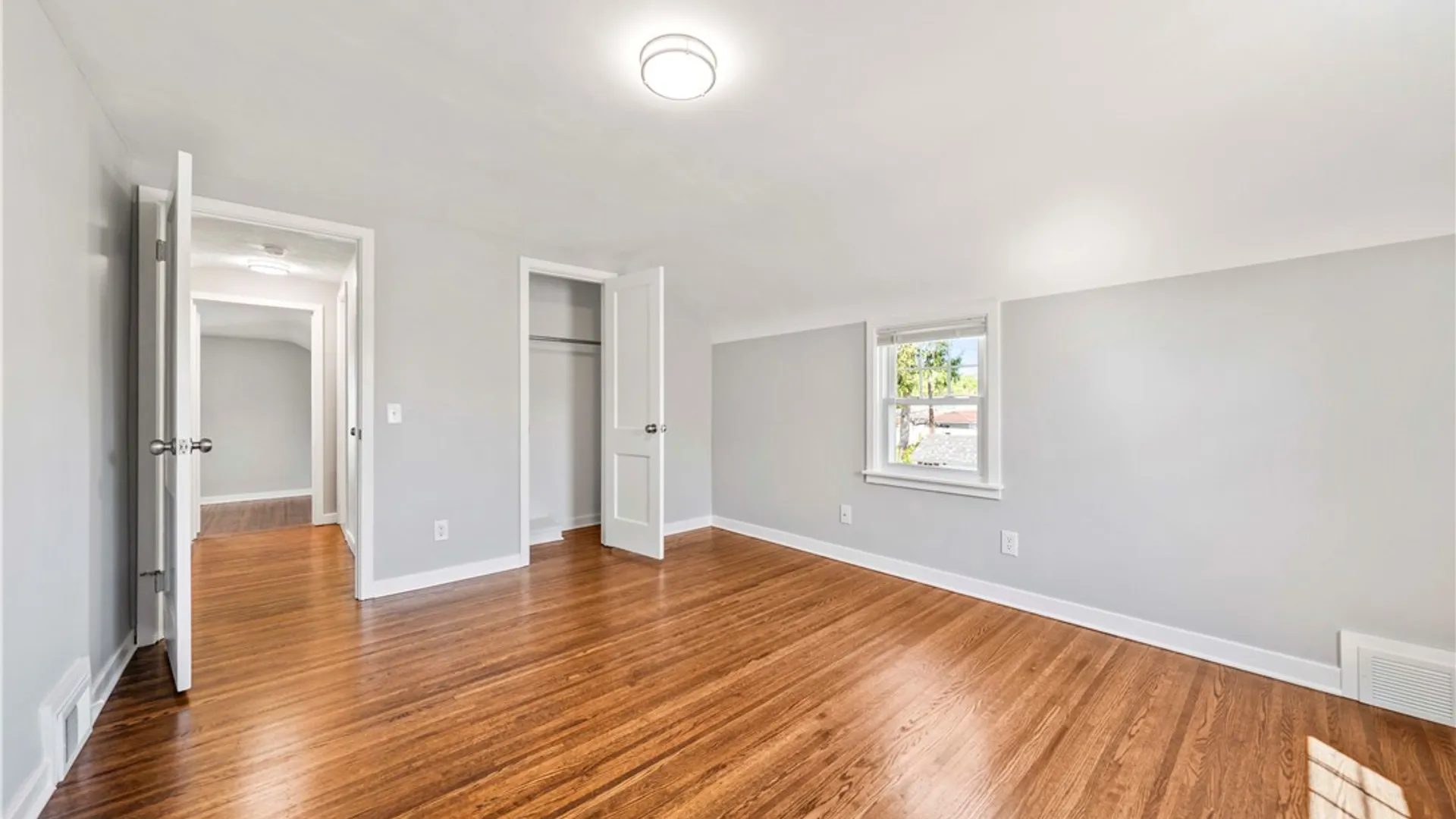 Property at 118 Queensboro Road, Irondequoit, NY 14609 25