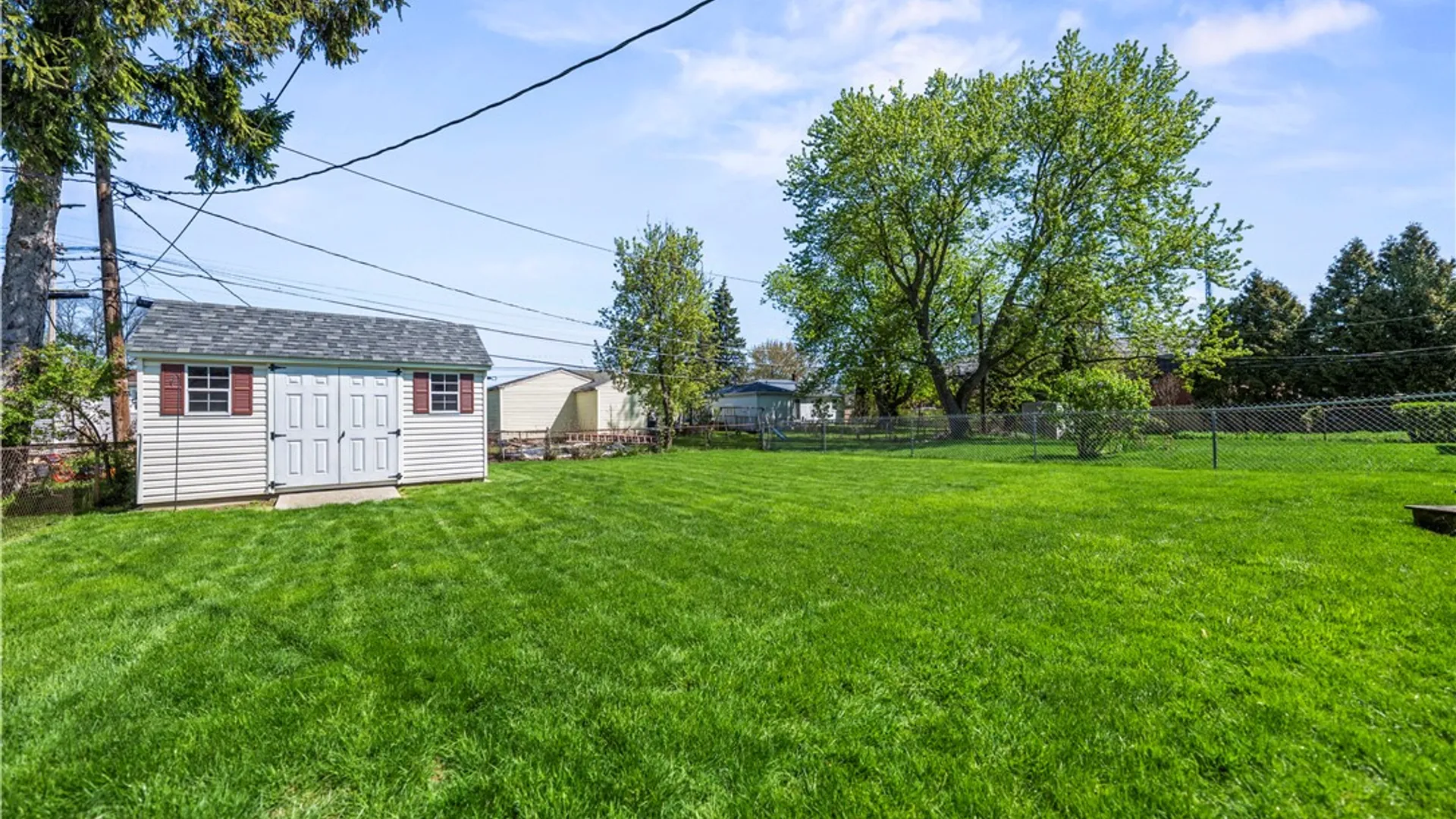 Property at 118 Queensboro Road, Irondequoit, NY 14609 37