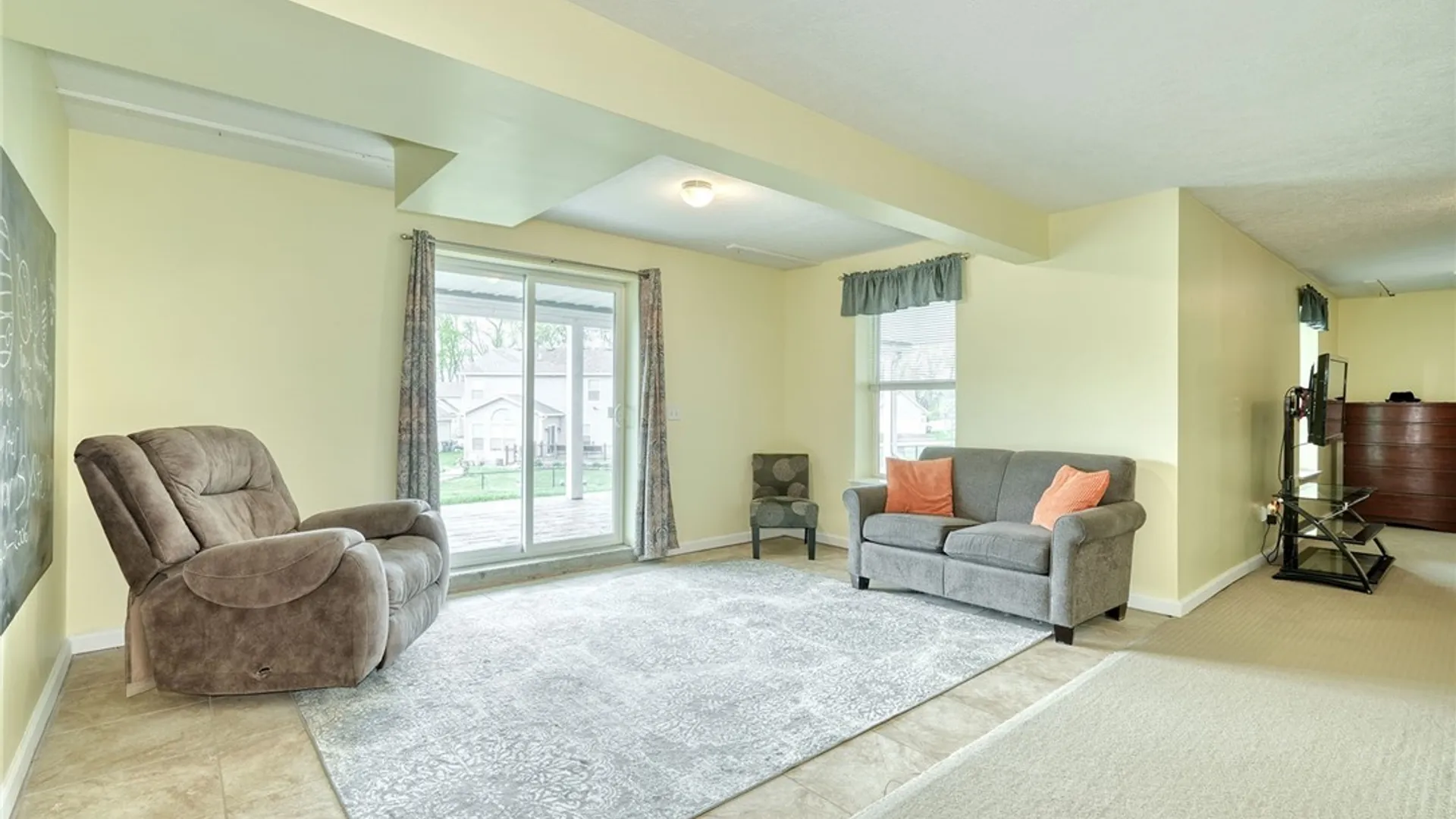 Property at 128 Southend Sq, Henrietta, NY 14586 24