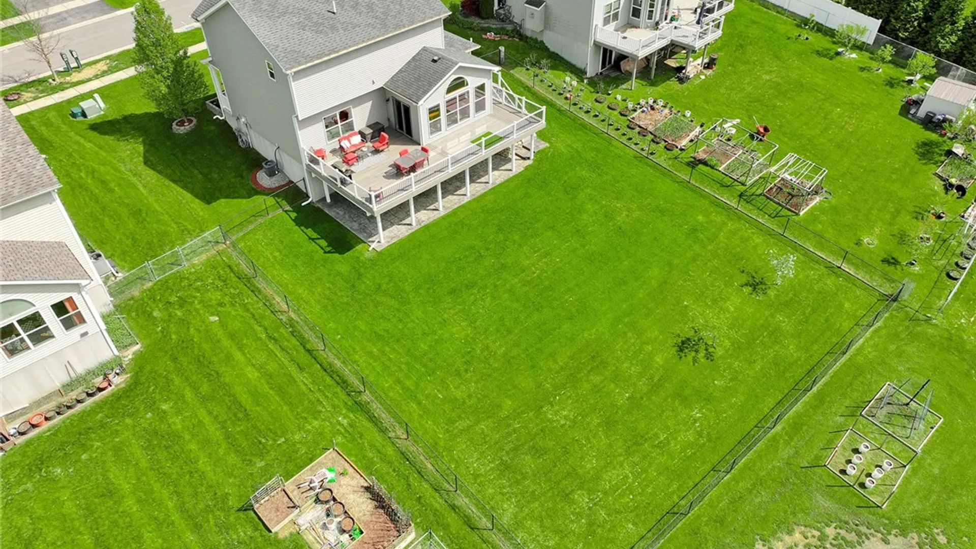 Property at 128 Southend Sq, Henrietta, NY 14586 34