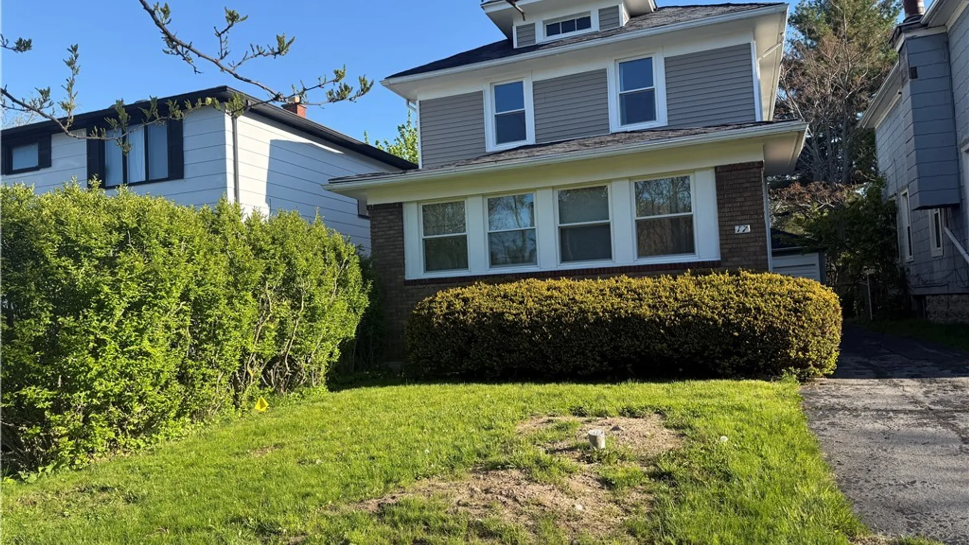 Property at 17 Northrup Place, Buffalo, NY 14214 2