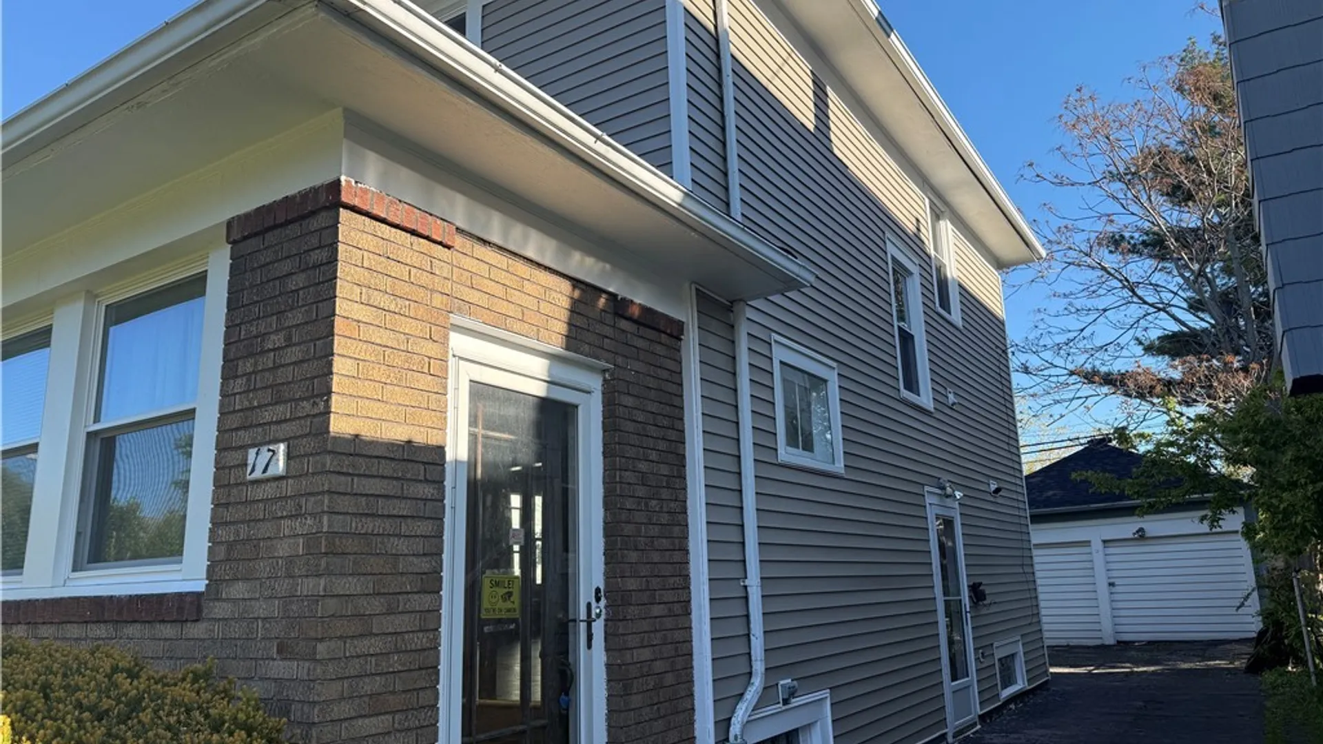 Property at 17 Northrup Place, Buffalo, NY 14214 3