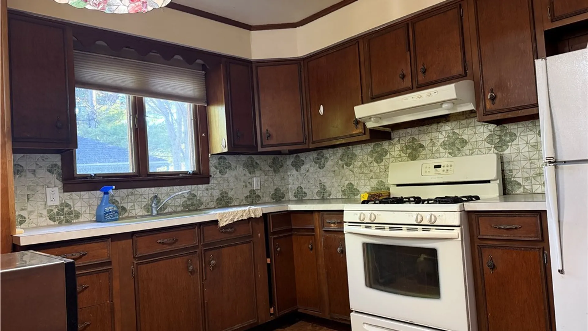 Property at 17 Northrup Place, Buffalo, NY 14214 9
