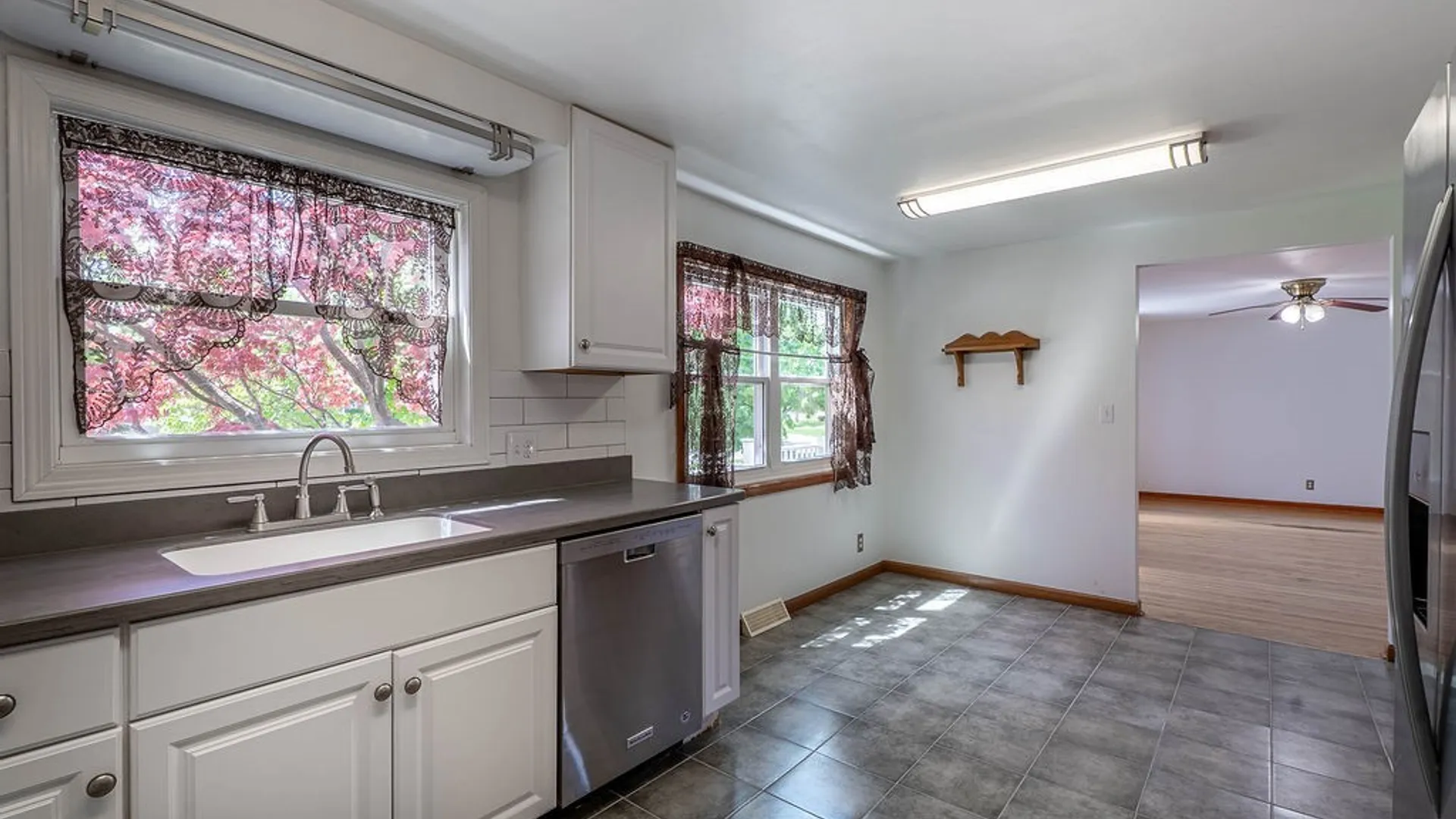 Property at 89 Windsor Avenue, Amherst, NY 14226 17