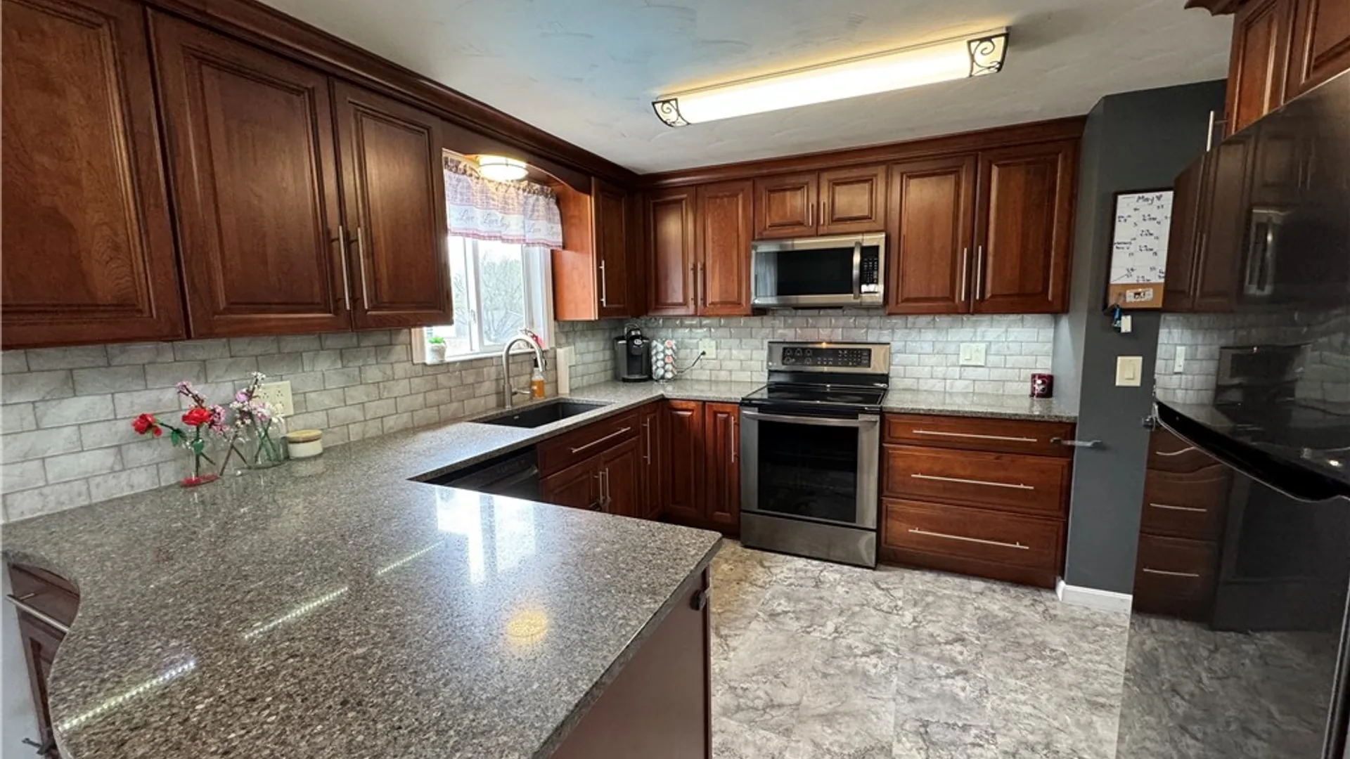 Property at 114 Pamela Lane, Arcadia, NY 14513 3