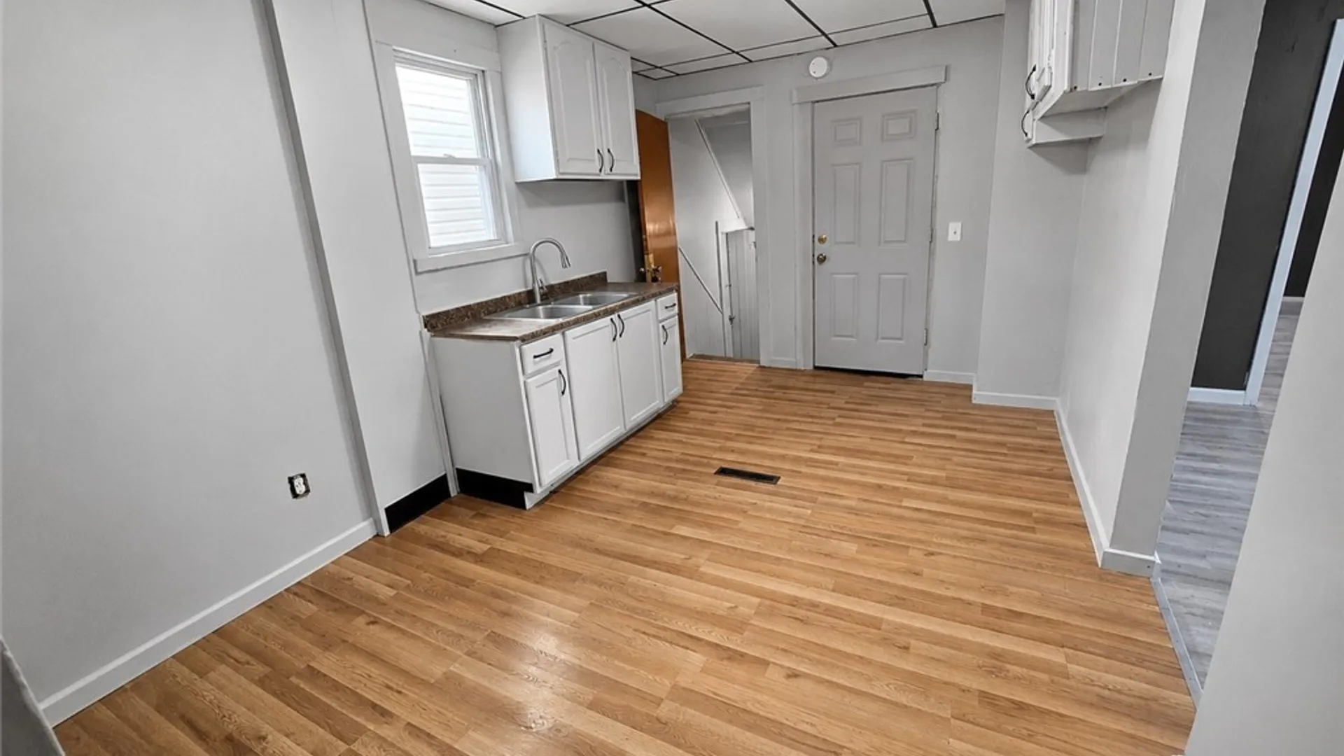 Property at 1361 Ashland Avenue, Niagara Falls, NY 14301 3