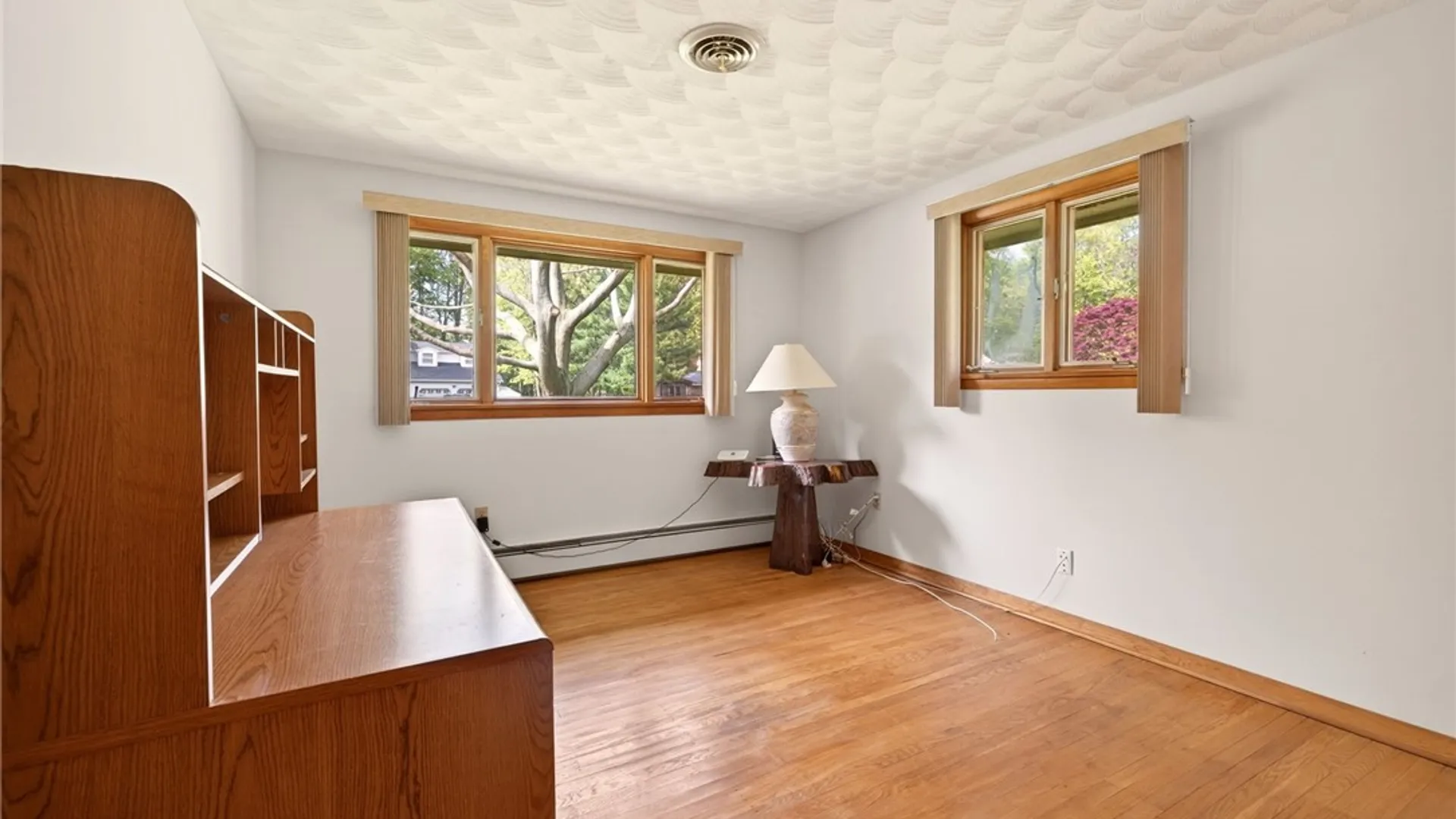 Property at 805 John Glenn Boulevard, Webster, NY 14580 18