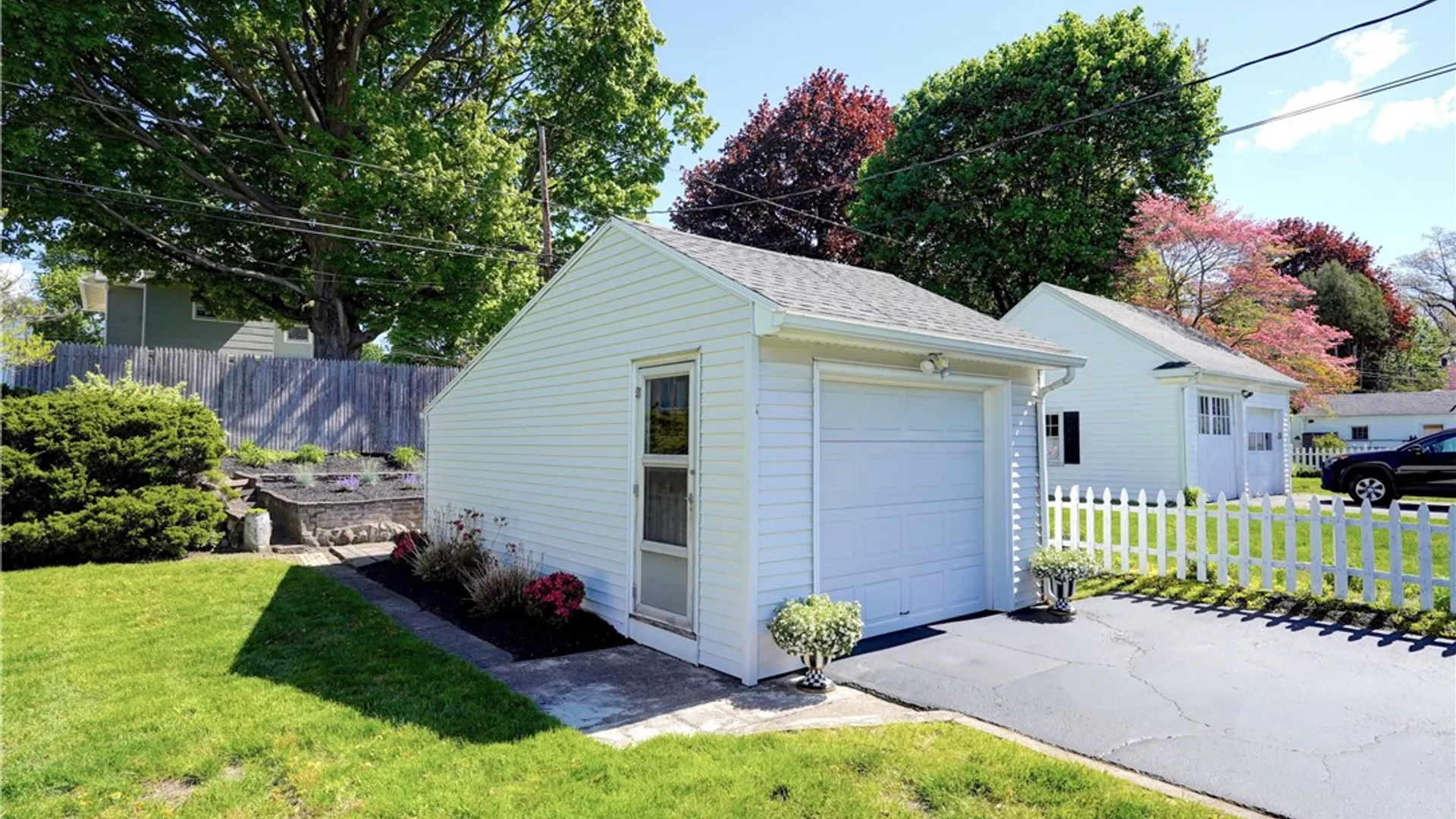Property at 119 Woodbine Avenue, East Rochester, NY 14445 28