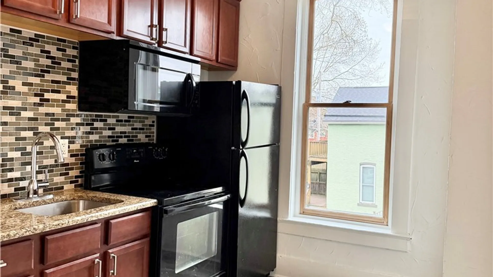 Property at 76 Tracy Street, Buffalo, NY 14201 3