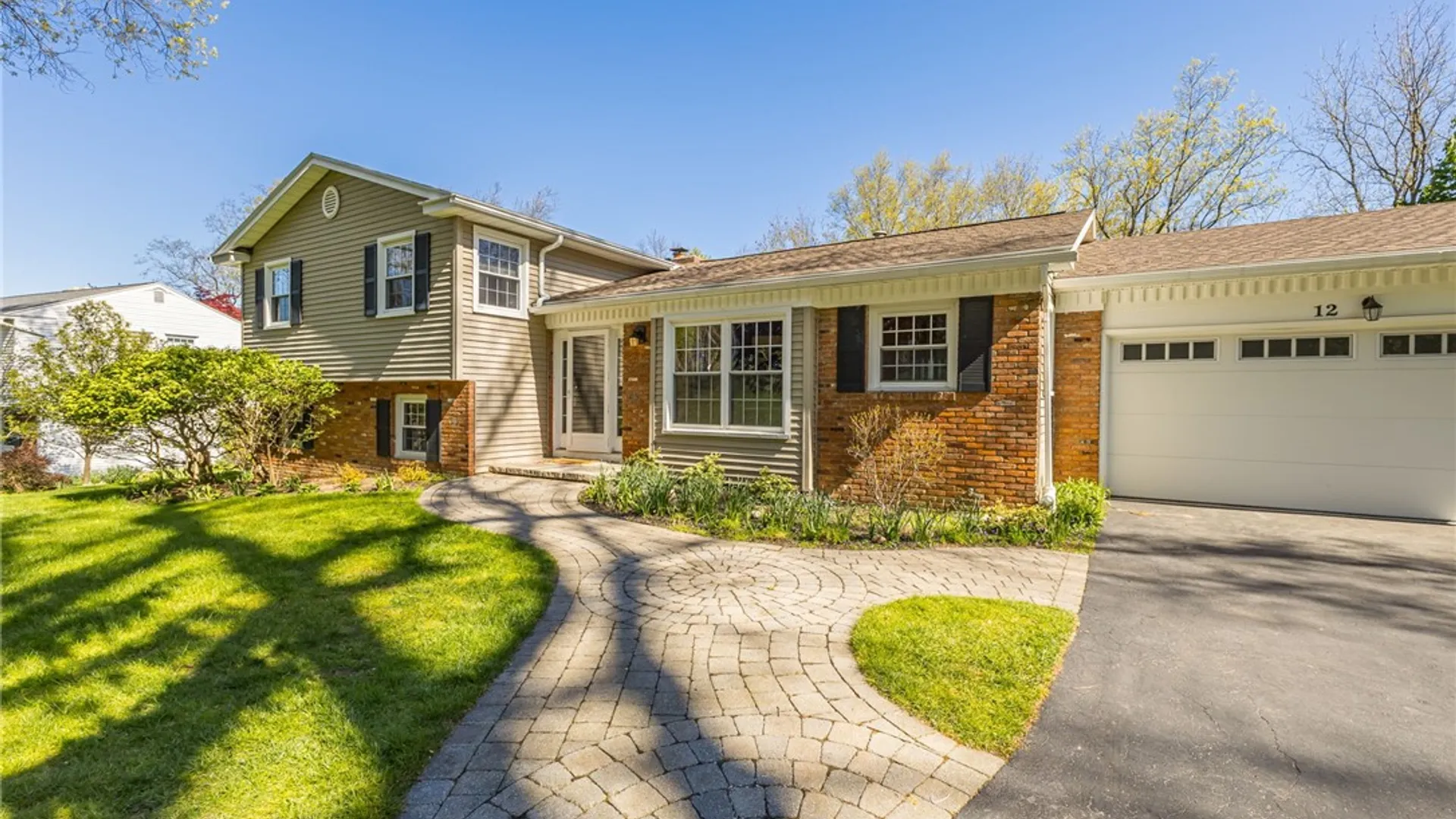 Property at 12 Mountain Rise, Perinton, NY 14450 3