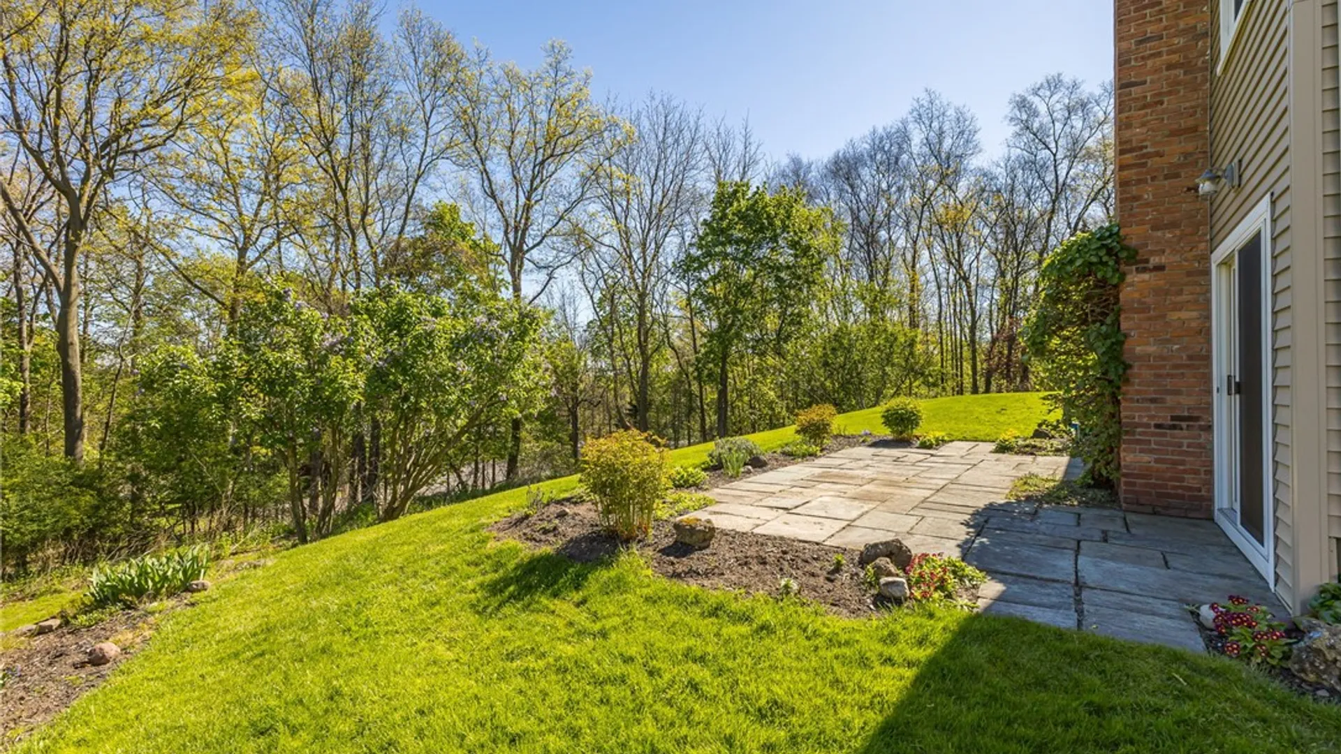 Property at 12 Mountain Rise, Perinton, NY 14450 34