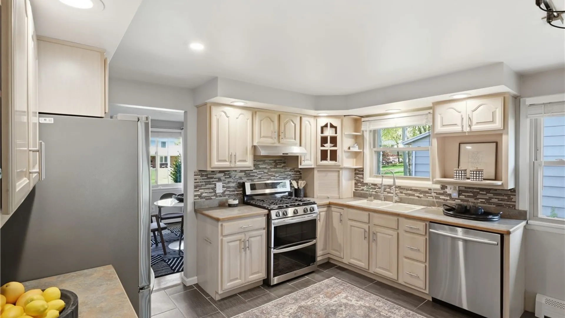 Property at 506 True Hickory Dr, Greece, NY 14615 5