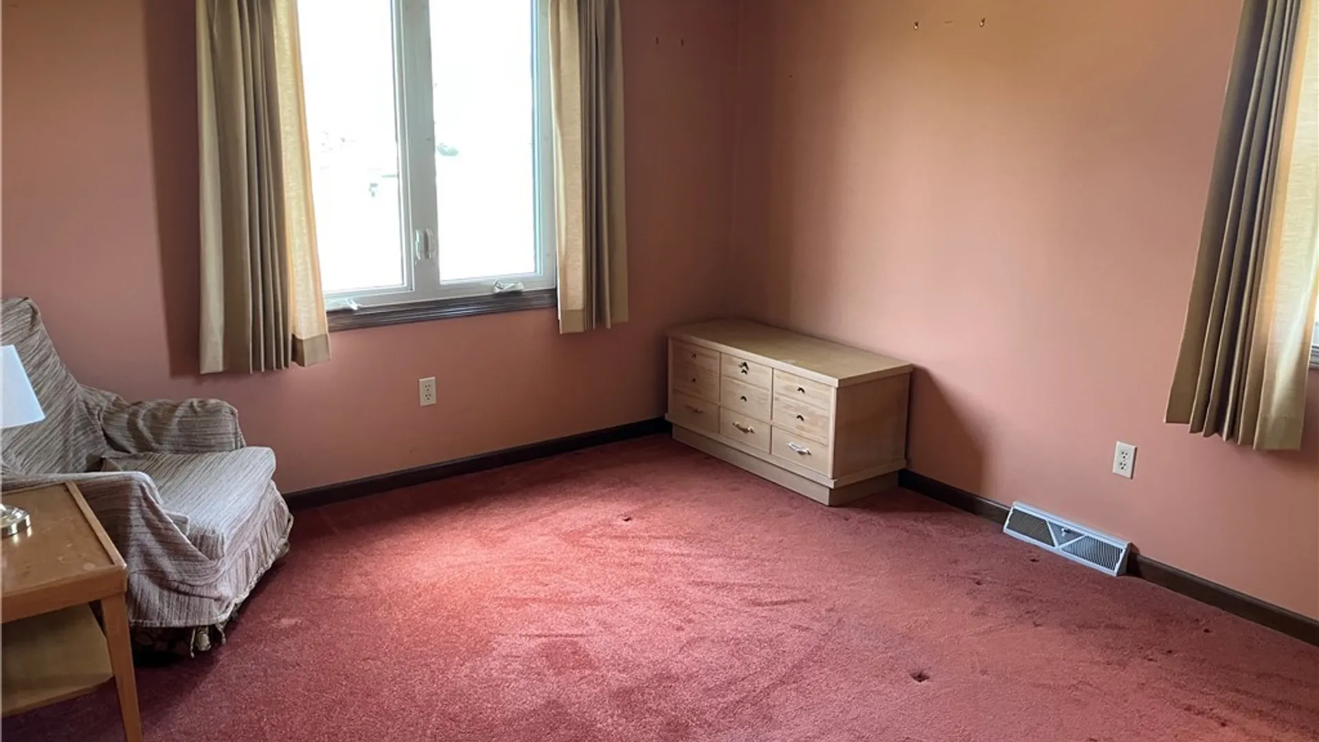 Property at 10 Pheasant Run Lane, Lancaster, NY 14086 26
