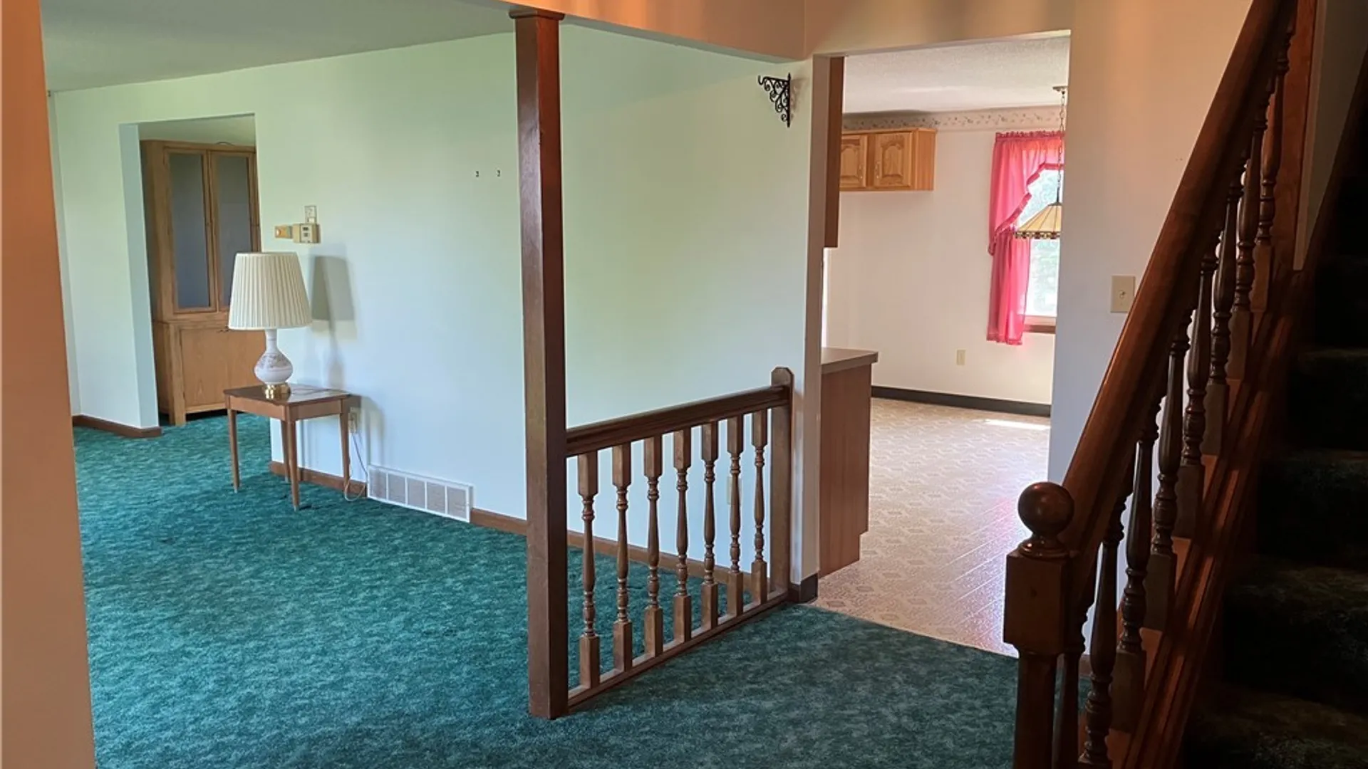 Property at 10 Pheasant Run Lane, Lancaster, NY 14086 5