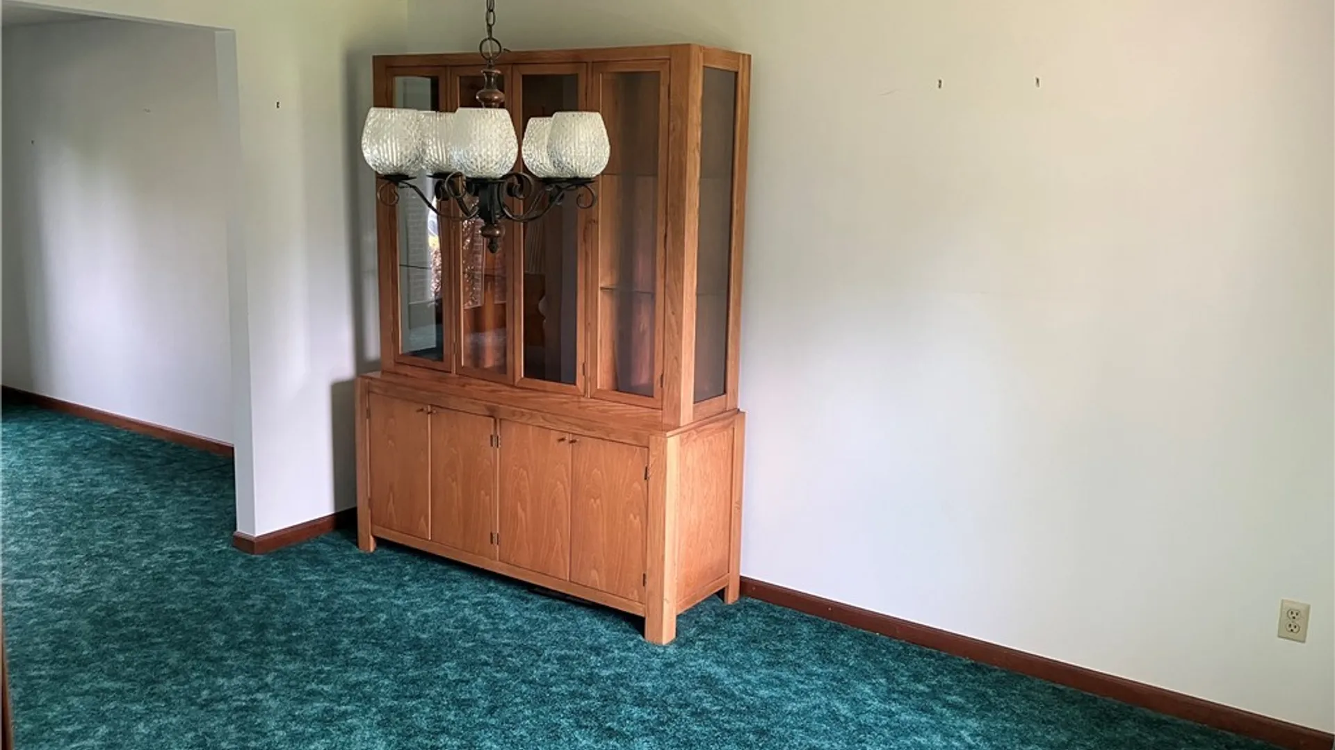 Property at 10 Pheasant Run Lane, Lancaster, NY 14086 9