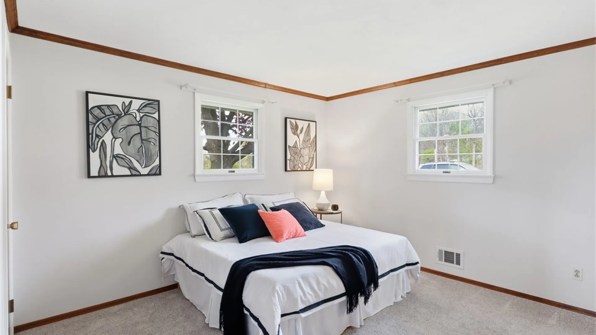 Property at 10 Fox Chapel Road, Henrietta, NY 14534 18