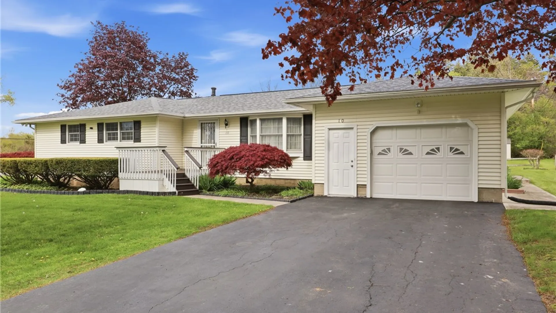 Property at 10 Fox Chapel Road, Henrietta, NY 14534 2