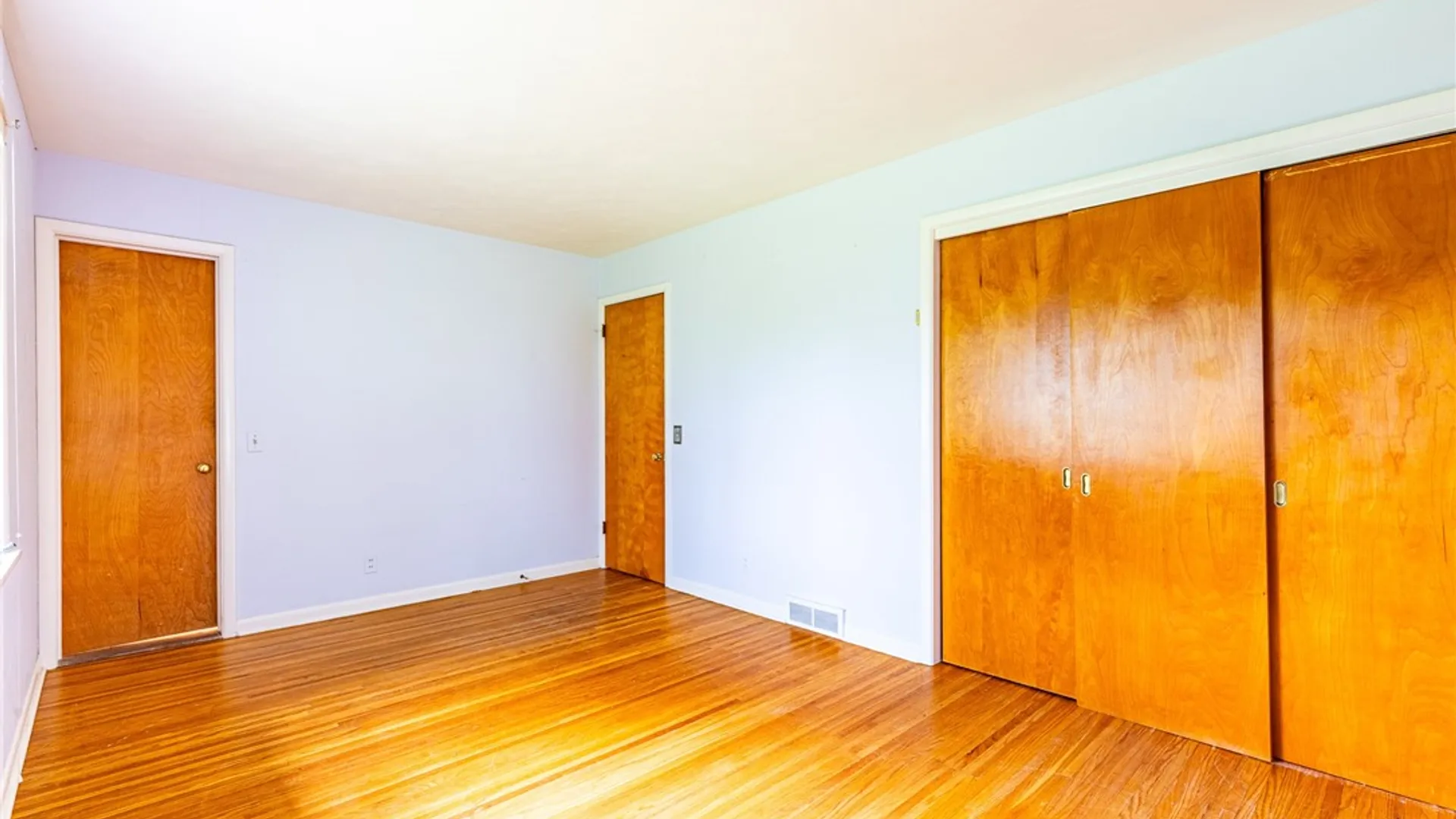 Property at 241 Shorewood Drive, Webster, NY 14580 12