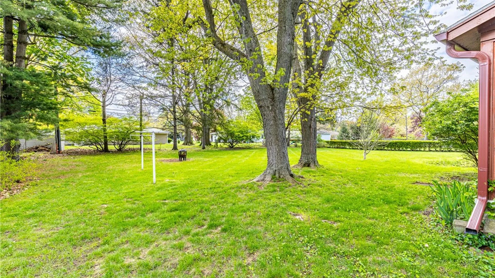 Property at 241 Shorewood Drive, Webster, NY 14580 26