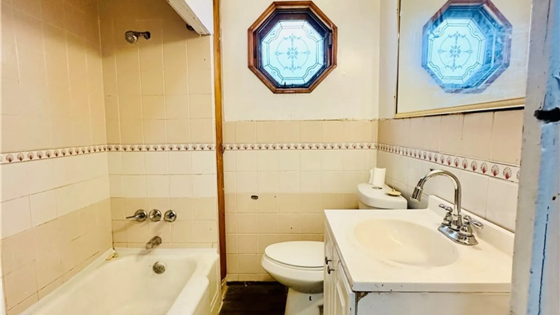 Property at 129 Clarence Avenue, Buffalo, NY 14215 13