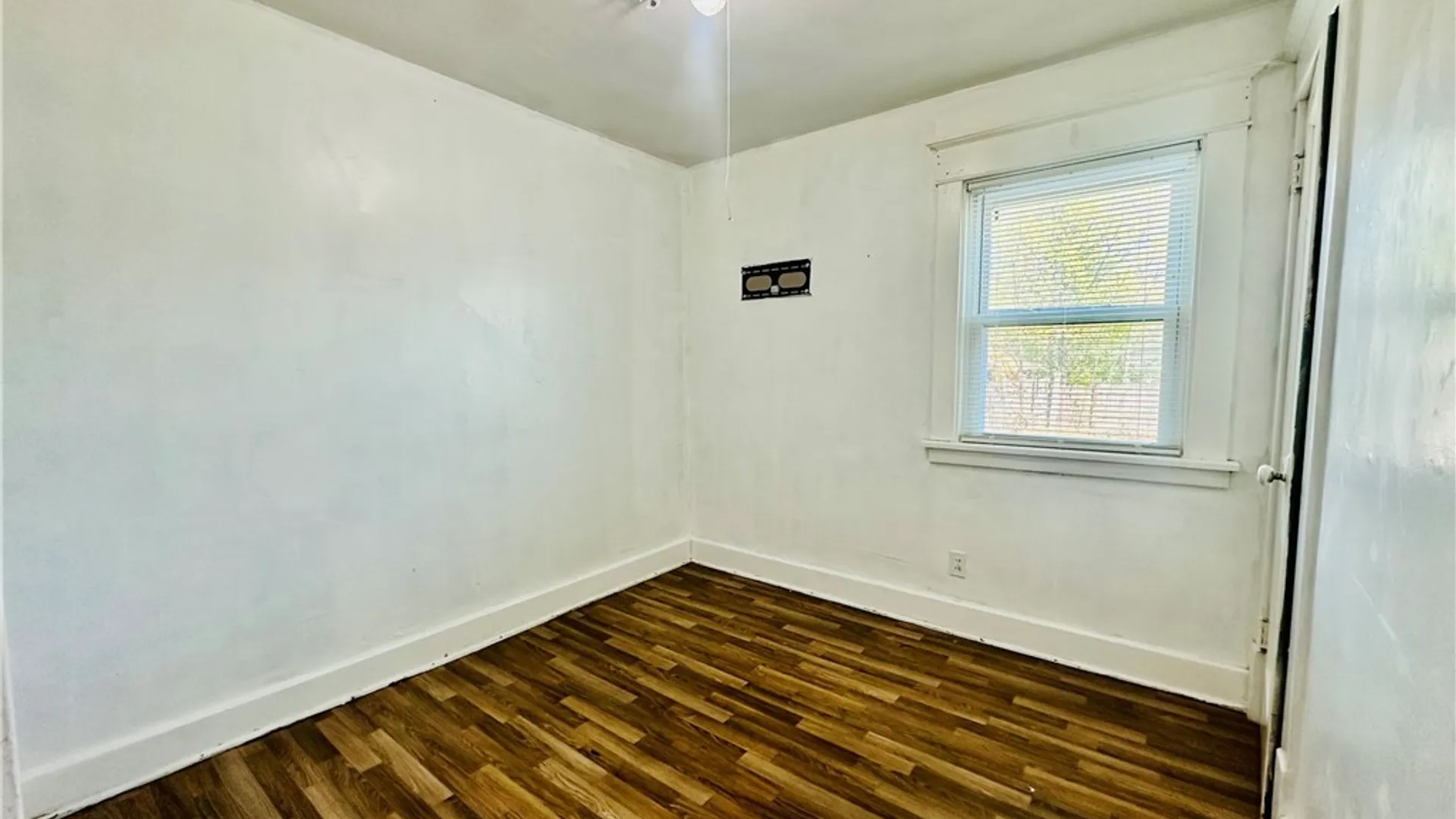 Property at 129 Clarence Avenue, Buffalo, NY 14215 16