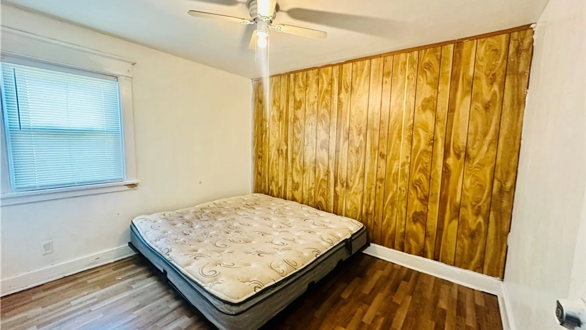 Property at 129 Clarence Avenue, Buffalo, NY 14215 18