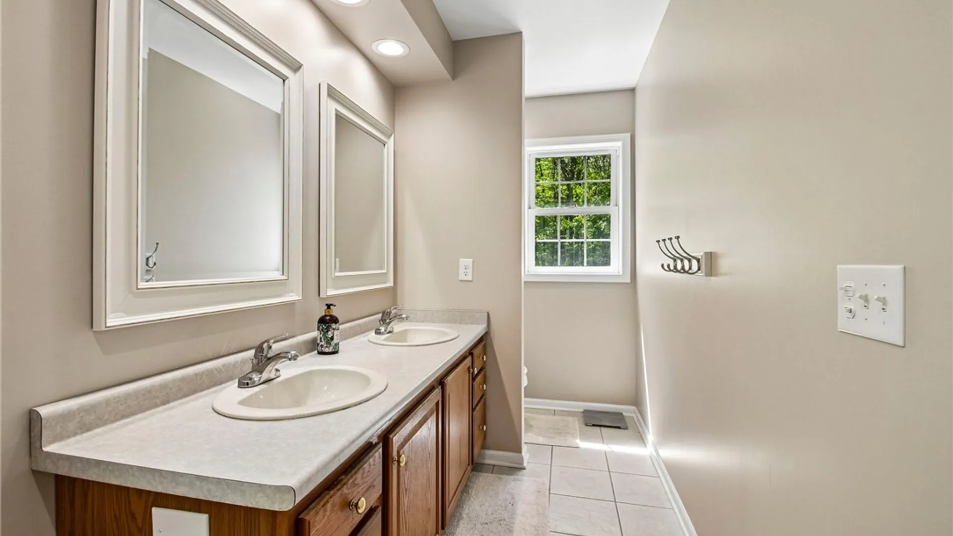 Property at 17 Shady Oaks Trail, Ogden, NY 14559 24