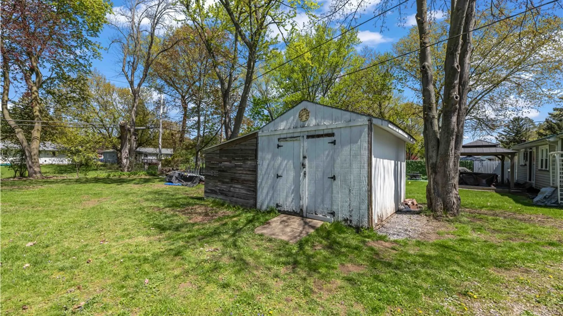 Property at 178 Meadowdale Drive, Gates, NY 14624 24