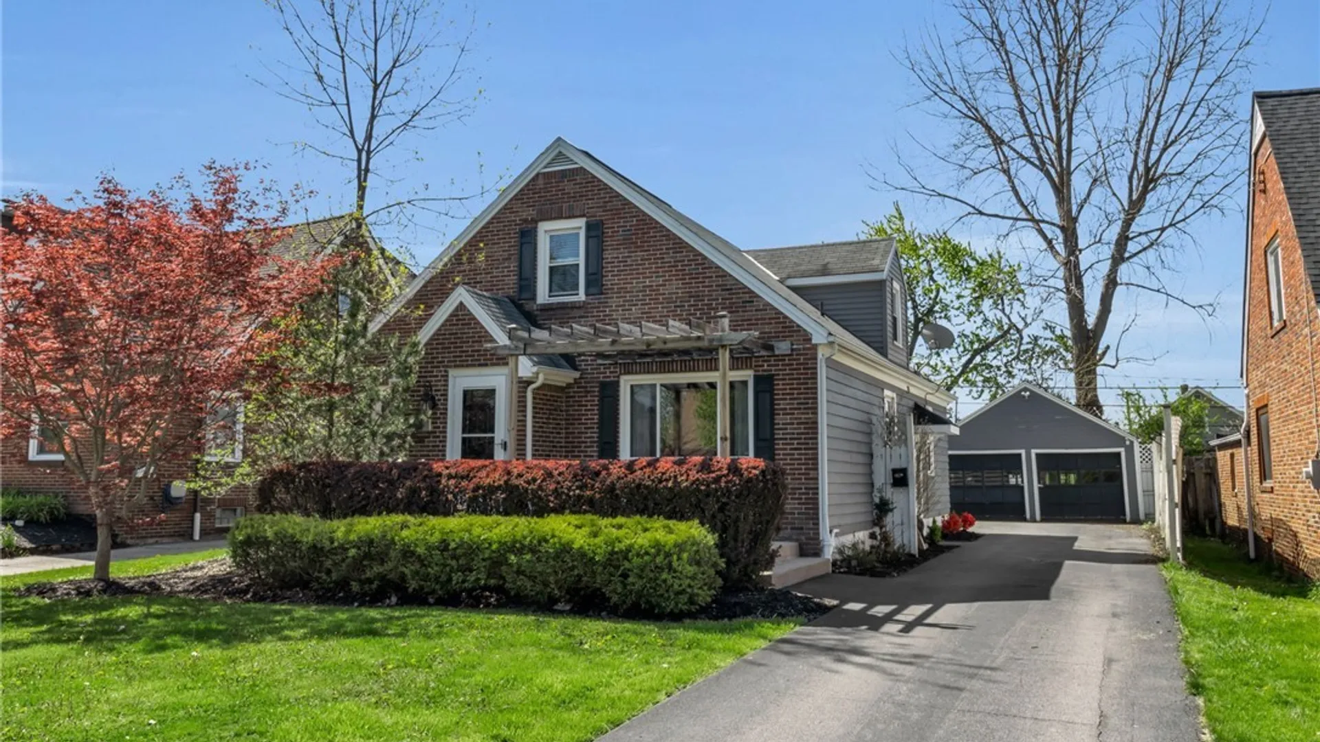 Property at 40 Mona Drive, Amherst, NY 14226 2