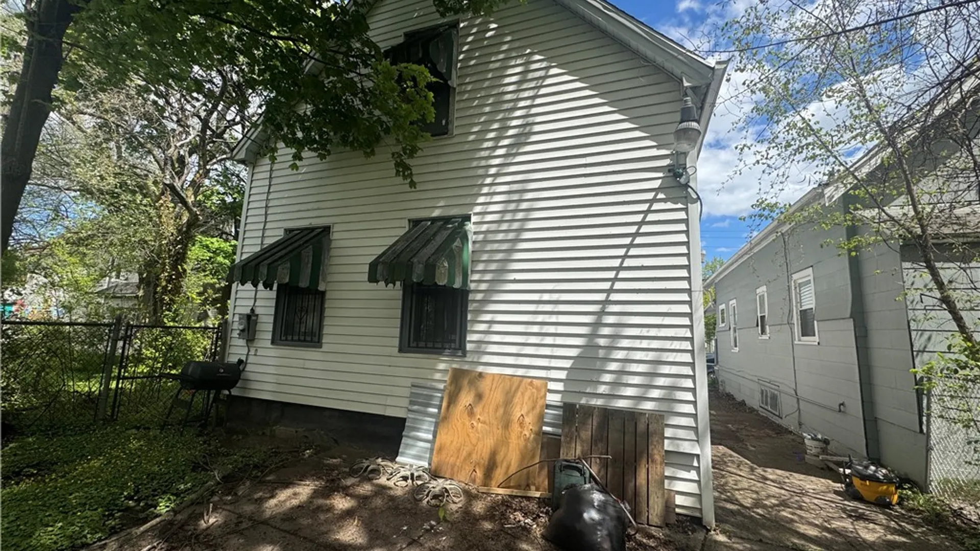 Property at 282 Stevens Avenue, Buffalo, NY 14215 2