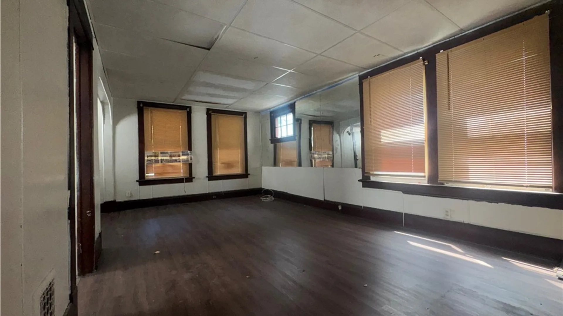 Property at 280 Stevens Avenue, Buffalo, NY 14215 4