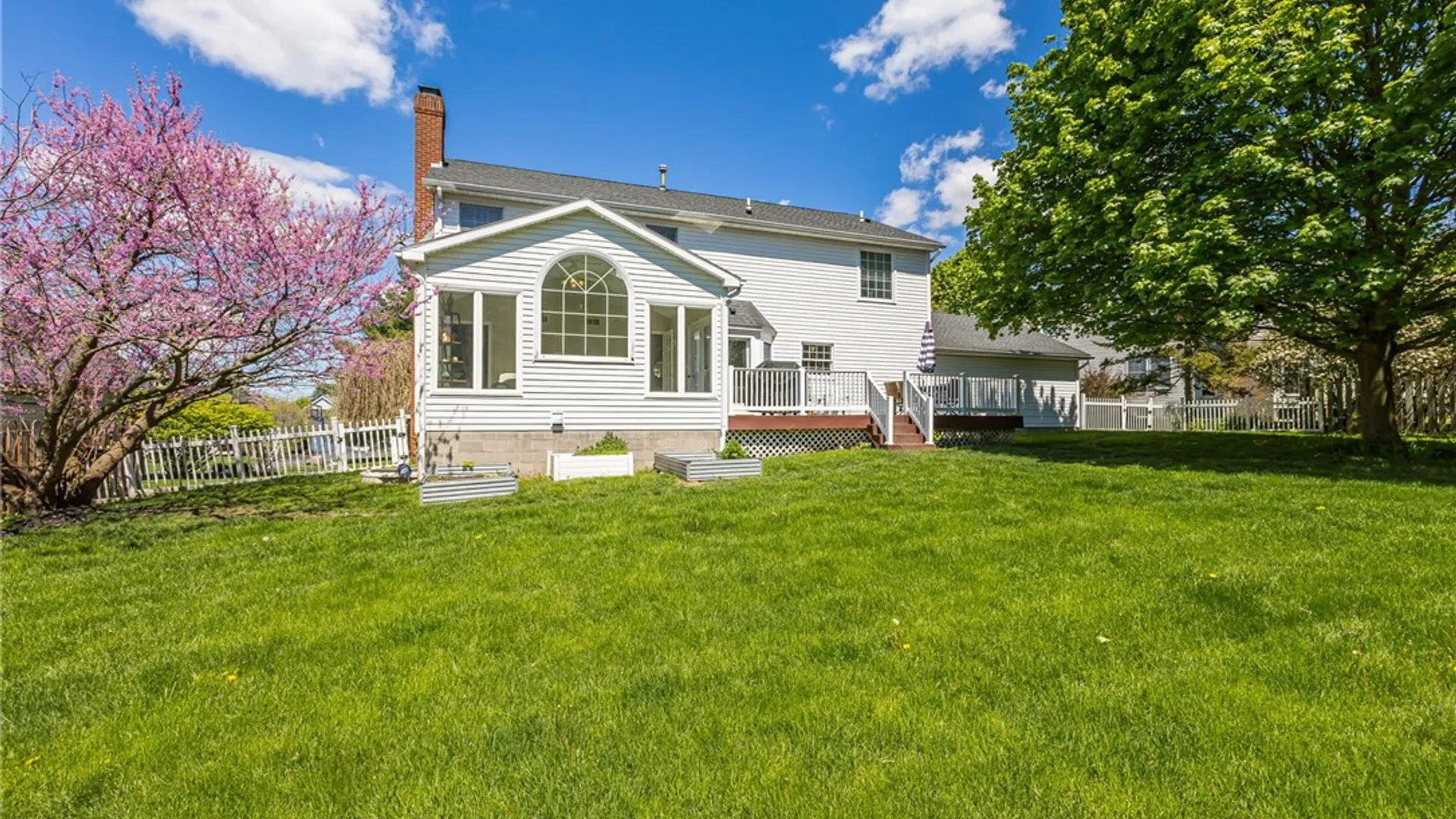 Property at 18 Stanford, Perinton, NY 14450 44