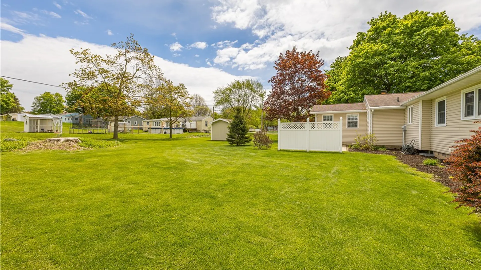 Property at 4 Dahlia Drive, Perinton, NY 14450 22