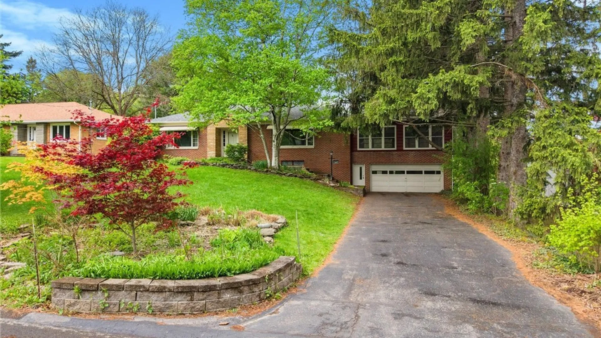 Property at 43 Ely Drive, DeWitt, NY 13066 4