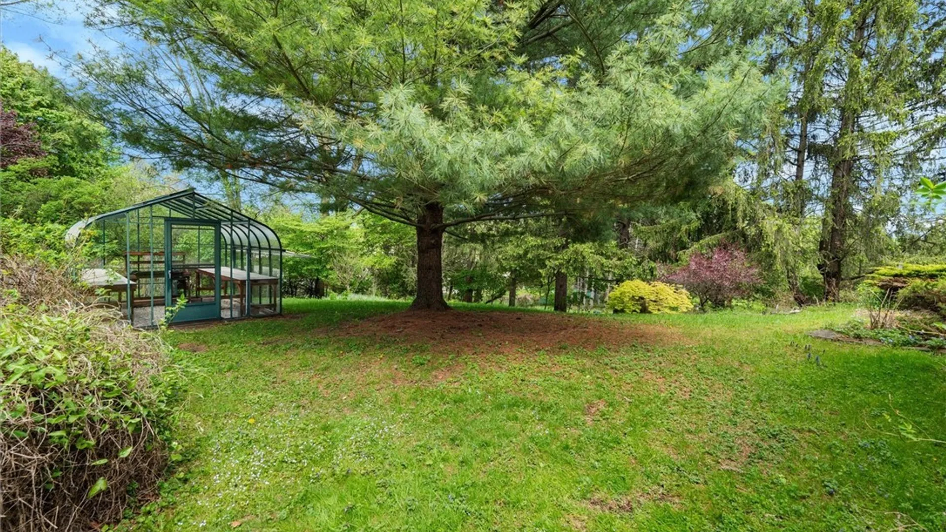 Property at 43 Ely Drive, DeWitt, NY 13066 42