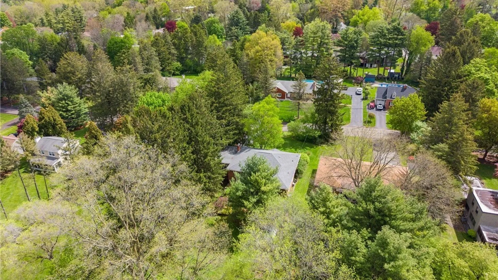 Property at 43 Ely Drive, DeWitt, NY 13066 46