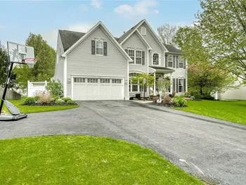 Property at 15 Dickinson Crossing, Perinton, NY 14450