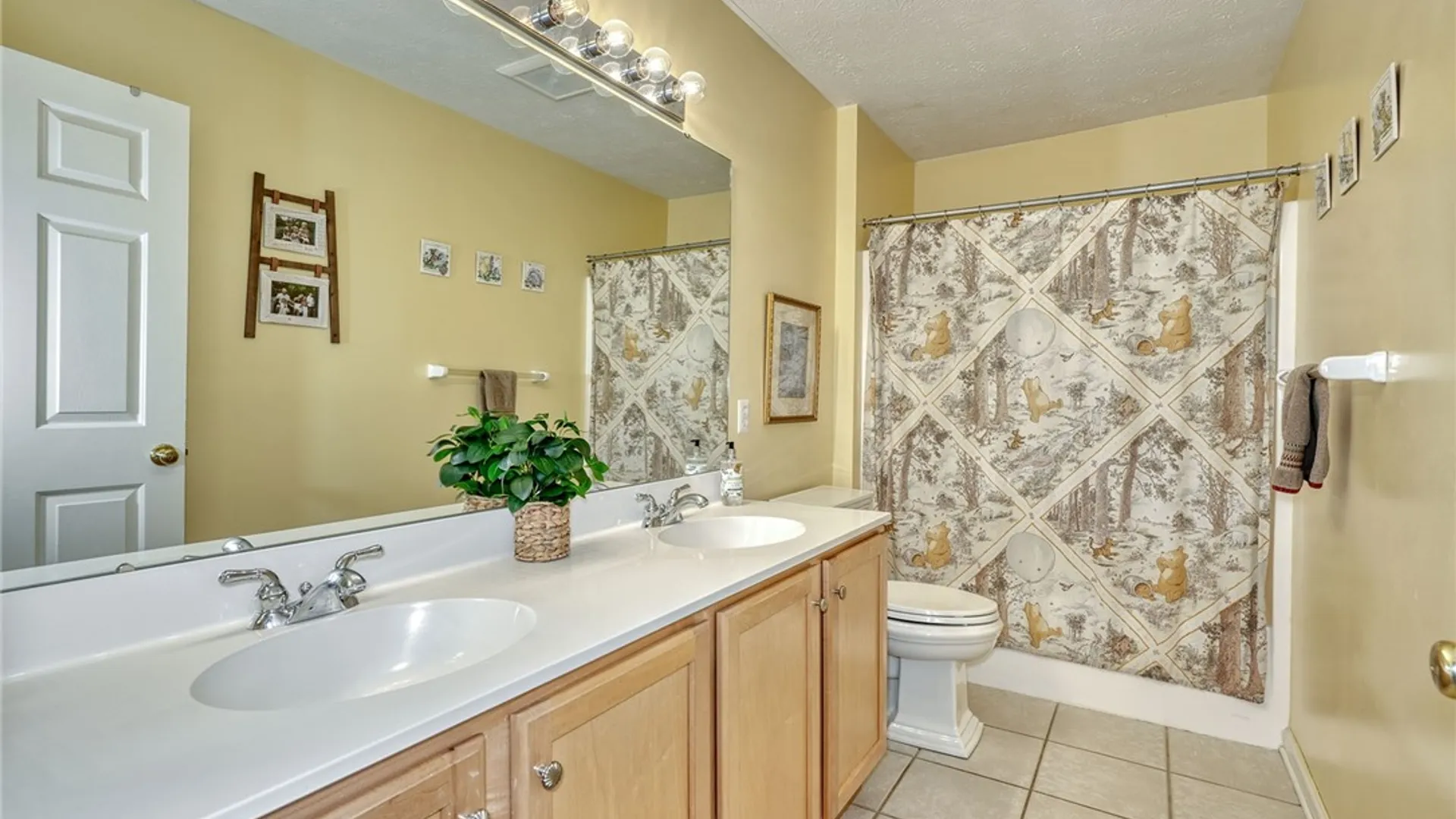 Property at 15 Dickinson Crossing, Perinton, NY 14450 36