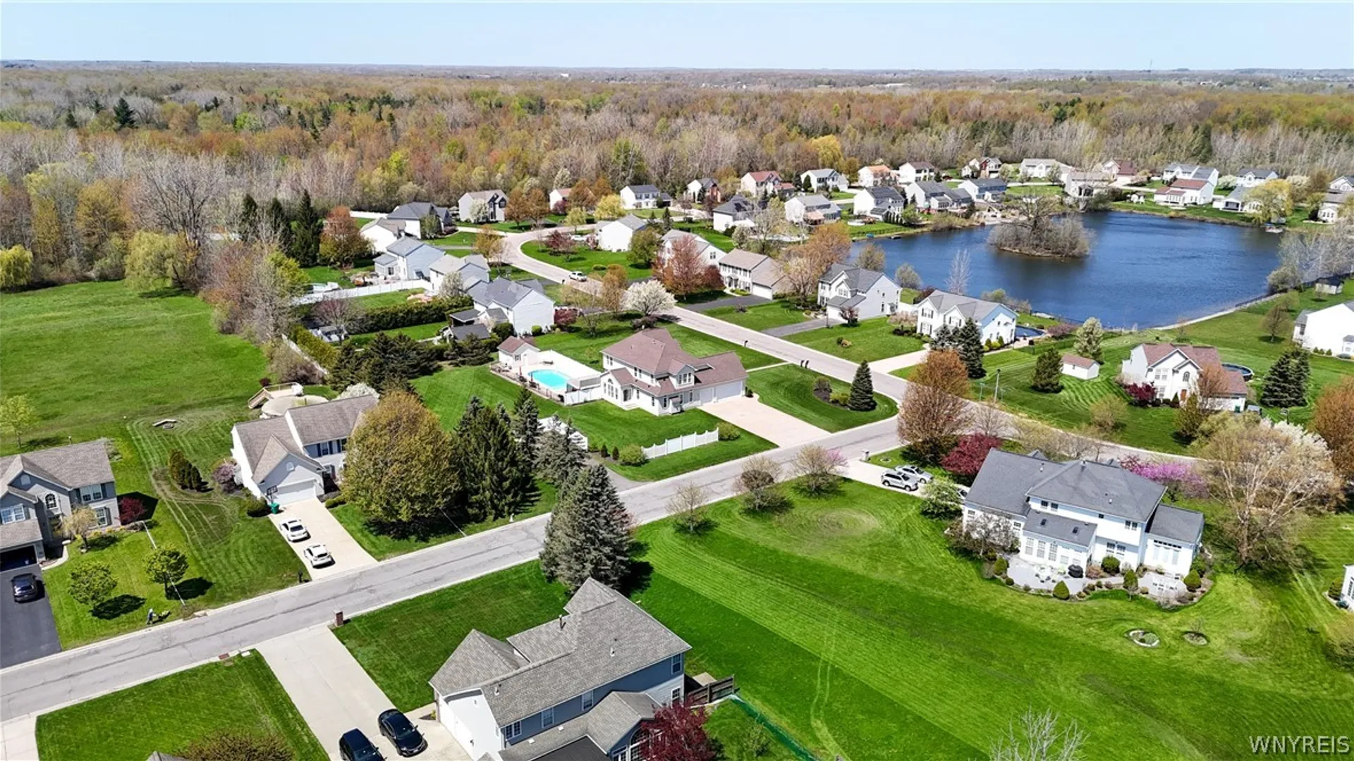 Property at 6900 Amanda Lane, Lockport Town, NY 14094 49