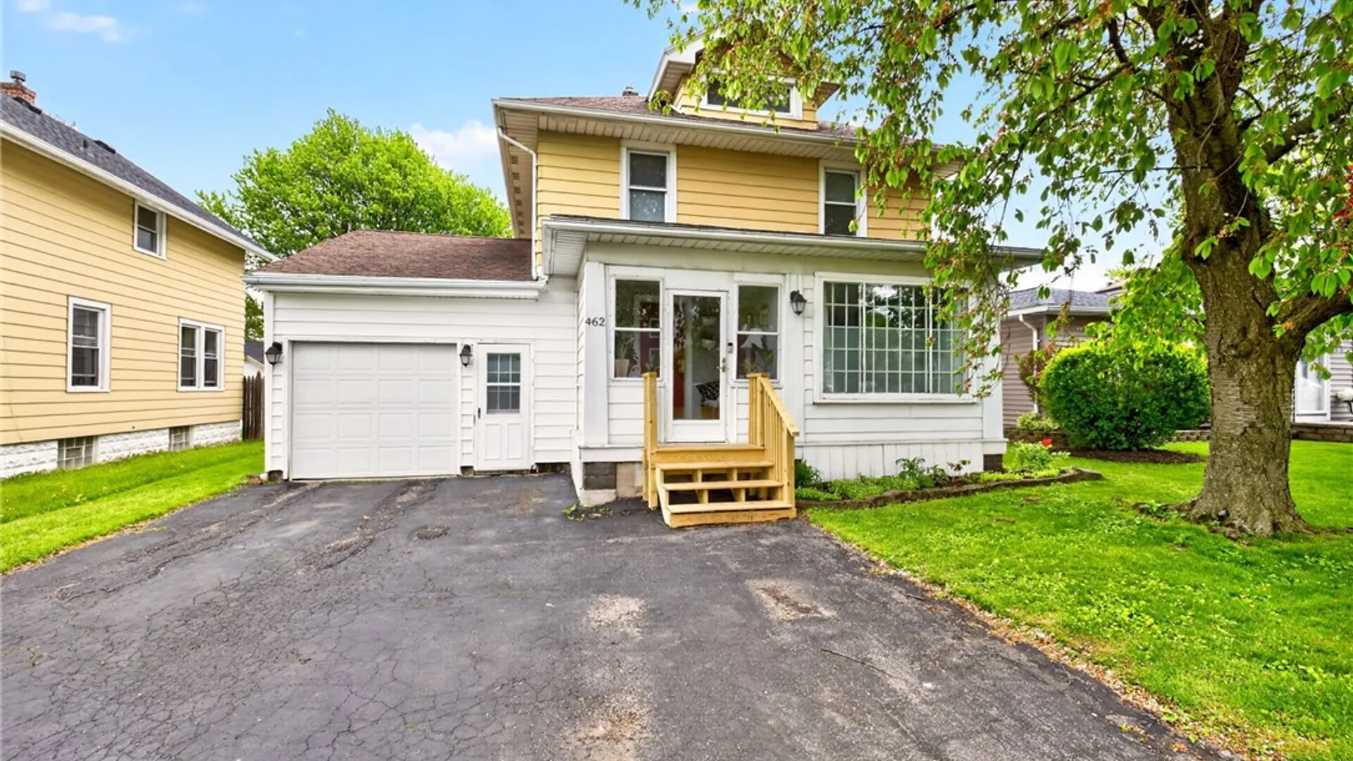 Property at 462 Crossfield Road, Irondequoit, NY 14609 2