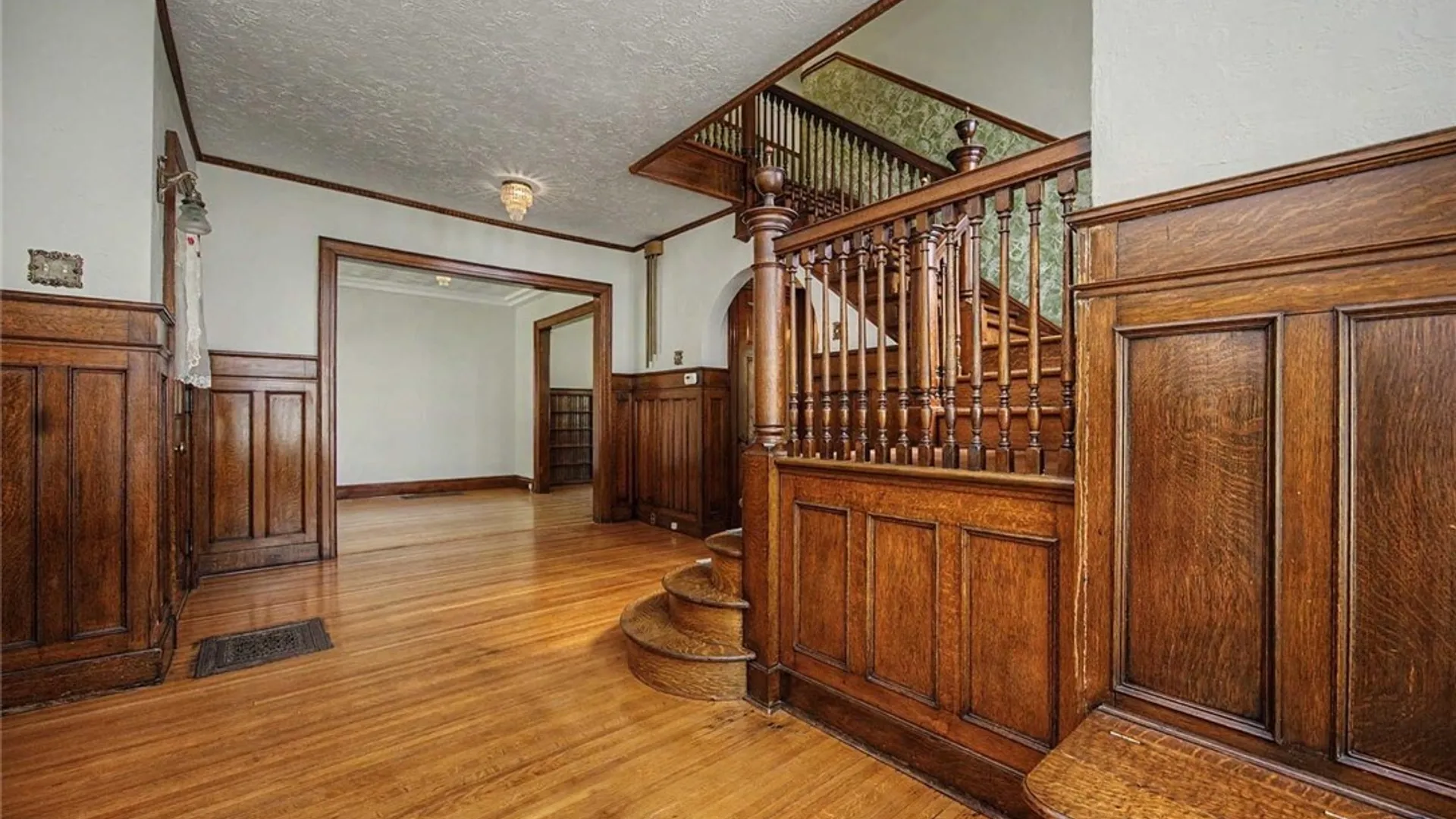 Property at 377 Mckinley Parkway, Buffalo, NY 14220 11