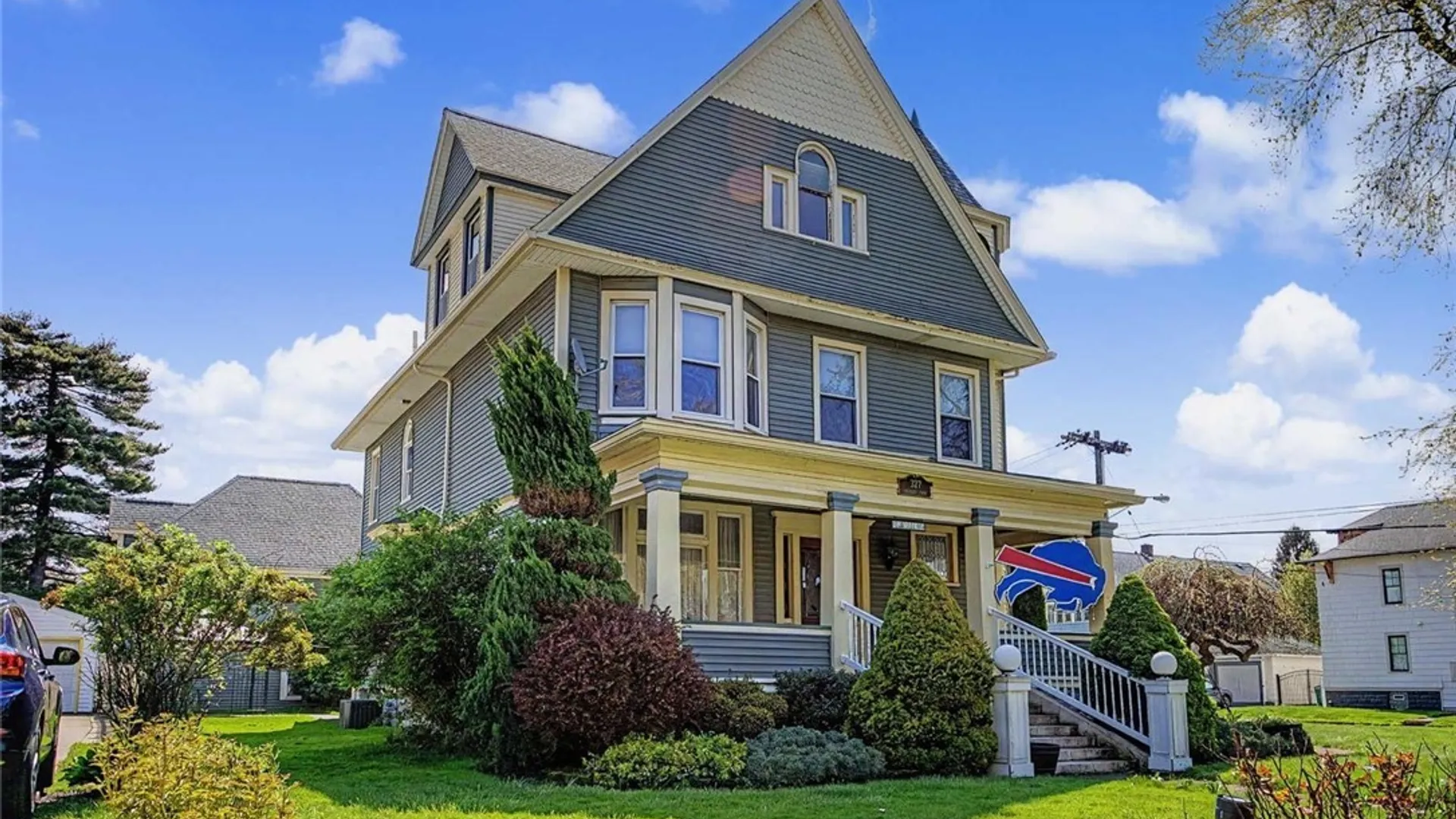 Property at 377 Mckinley Parkway, Buffalo, NY 14220 2