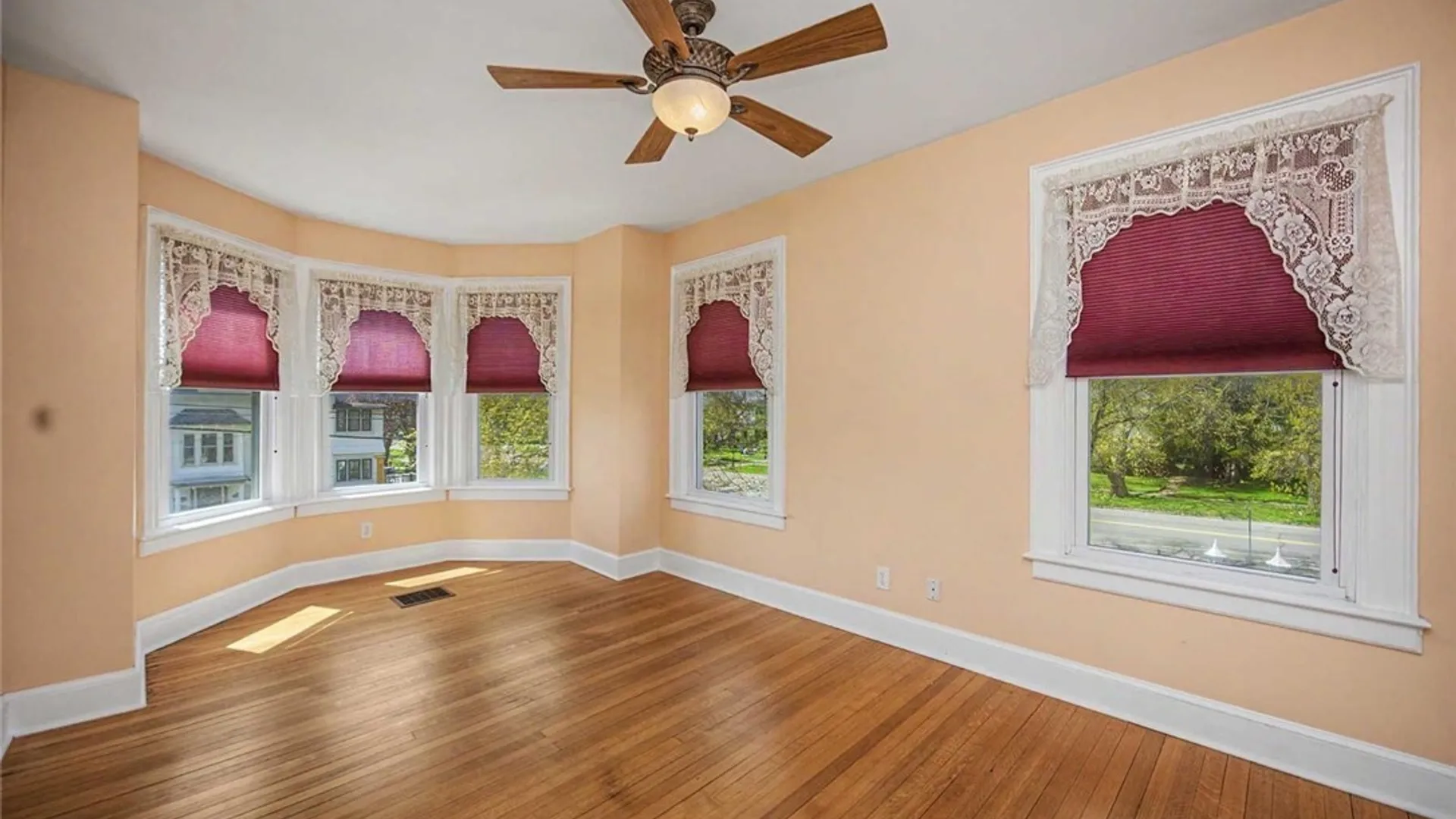 Property at 377 Mckinley Parkway, Buffalo, NY 14220 29
