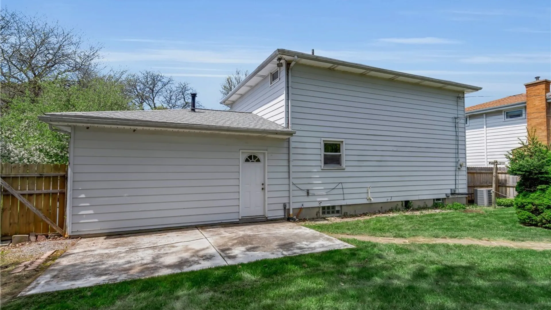 Property at 304 Vine Lane, Amherst, NY 14228 38