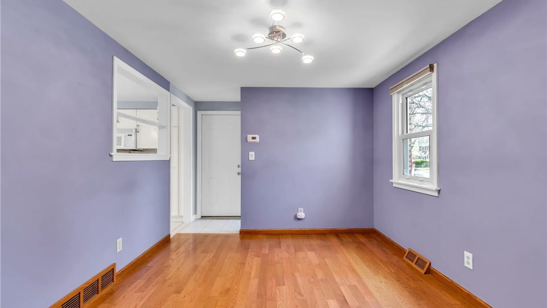 Property at 304 Vine Lane, Amherst, NY 14228 7