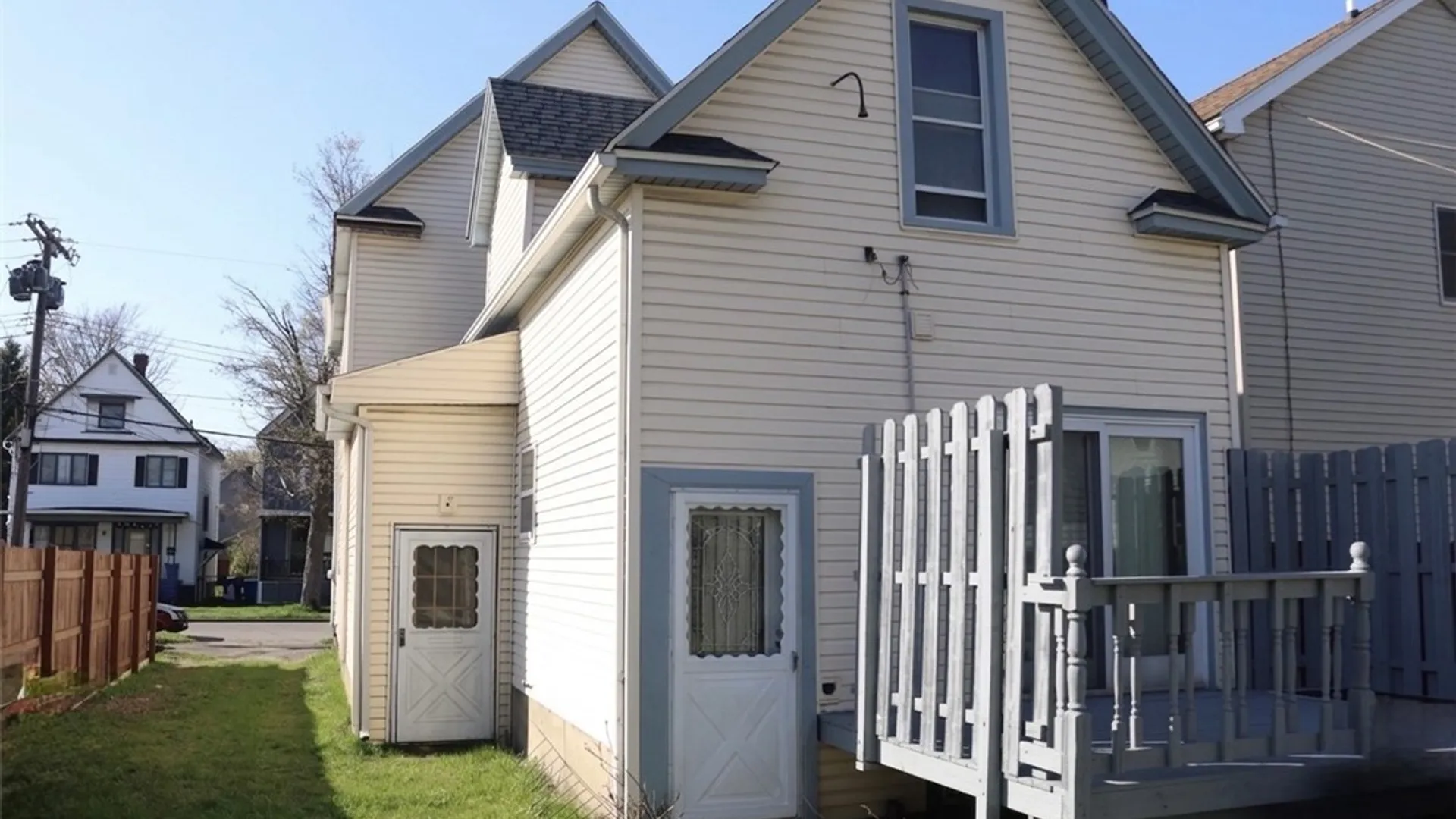 Property at 91 Wildwood Place, West Seneca, NY 14210 4